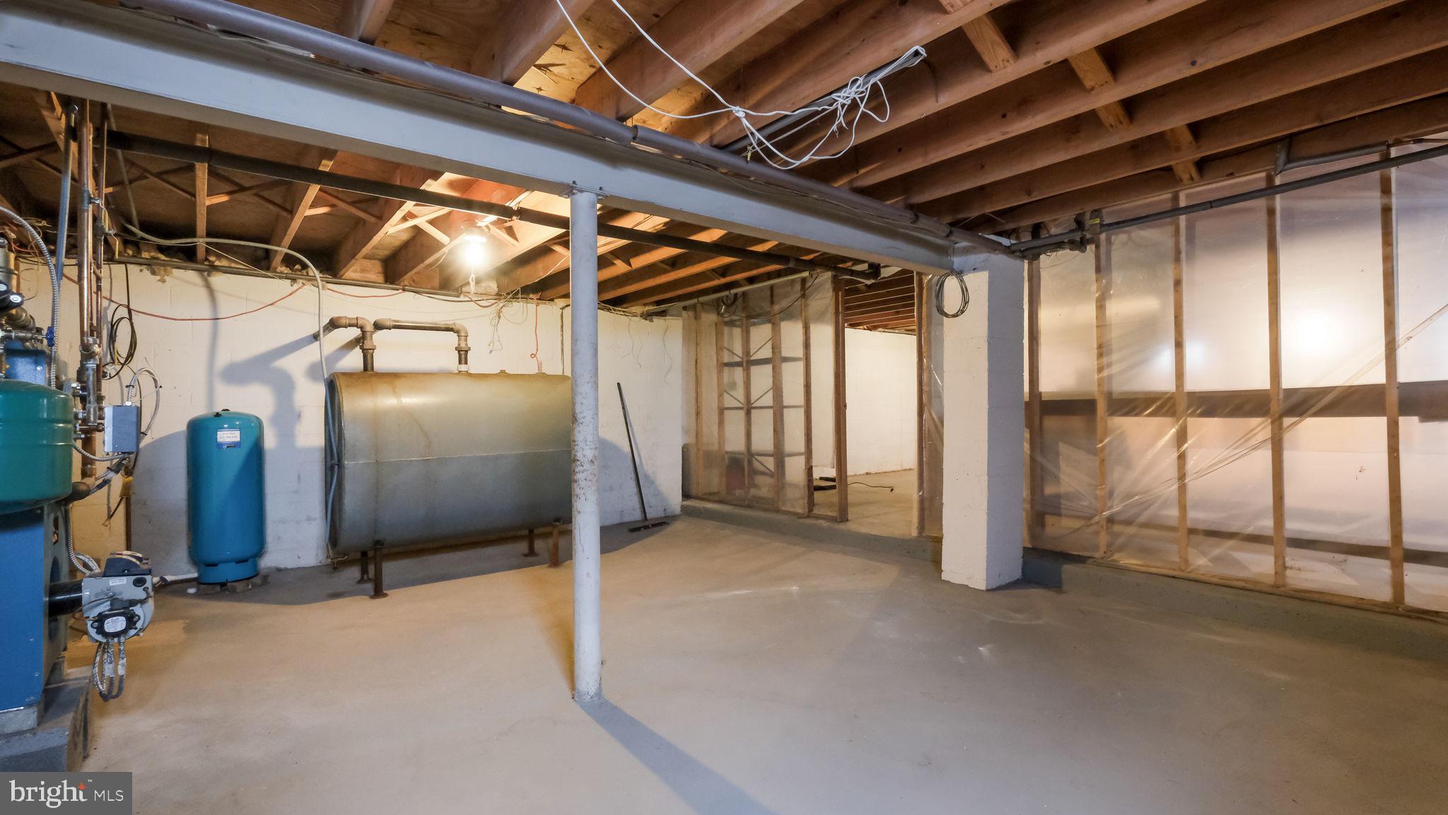 PEBBLE HILL - Residential