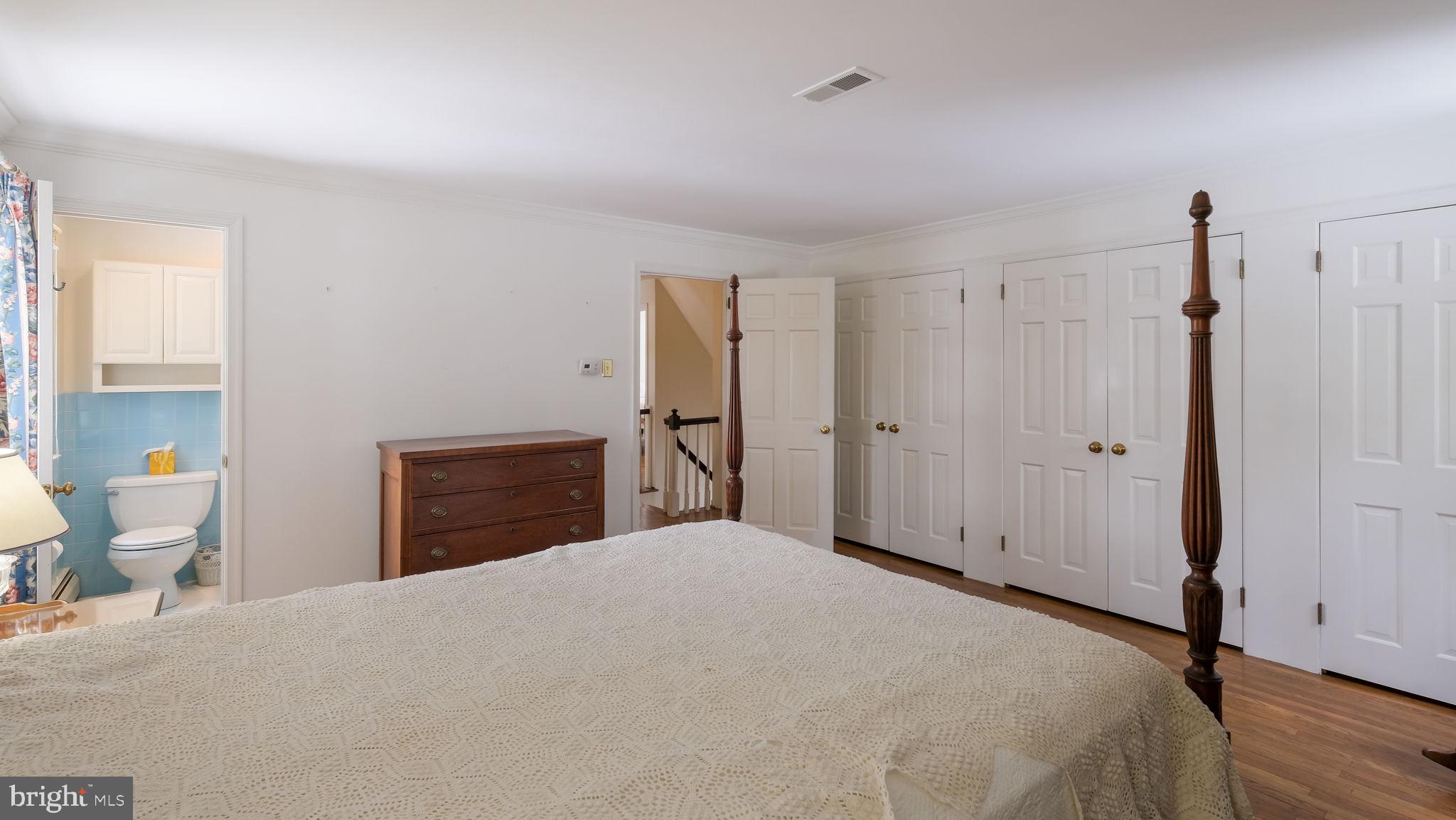 PEBBLE HILL - Residential