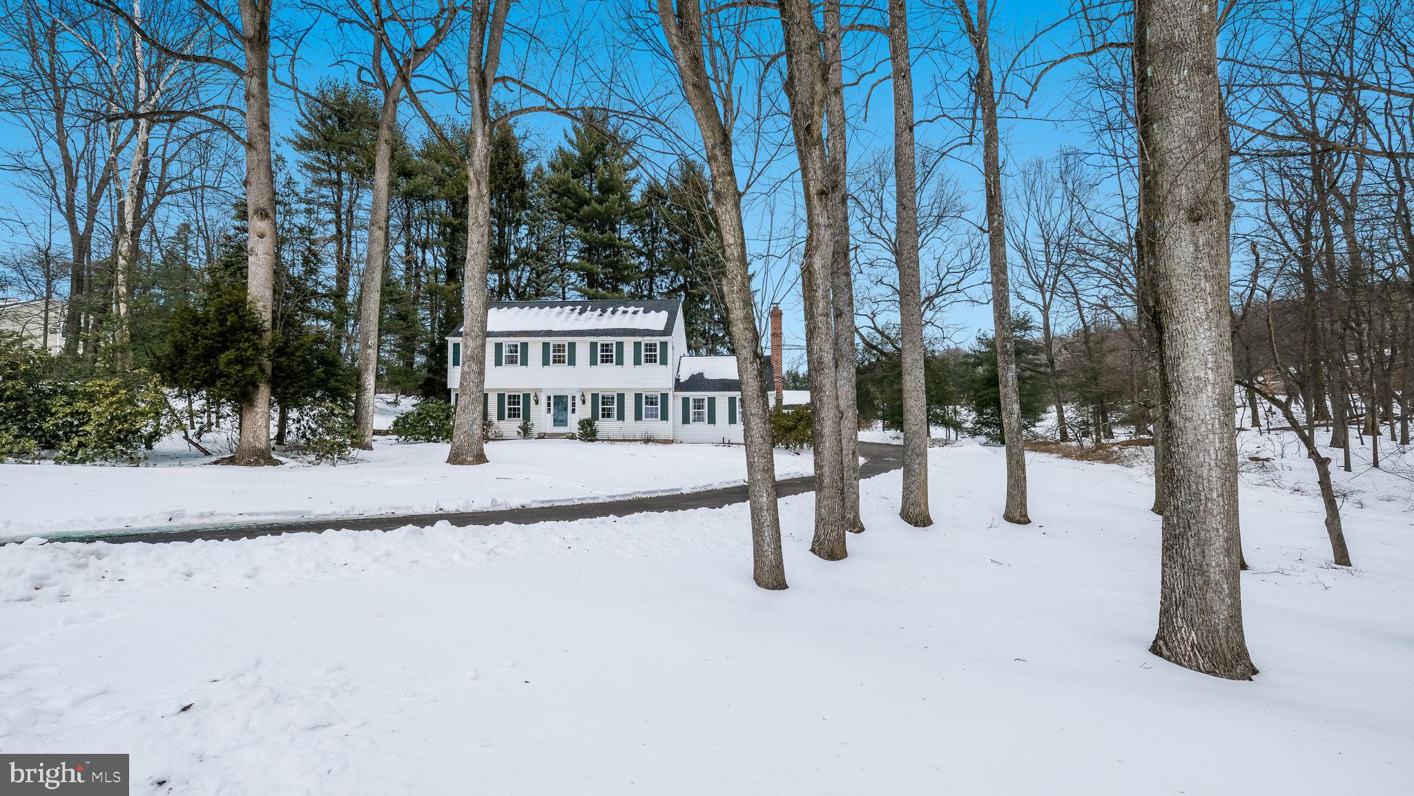 PEBBLE HILL - Residential