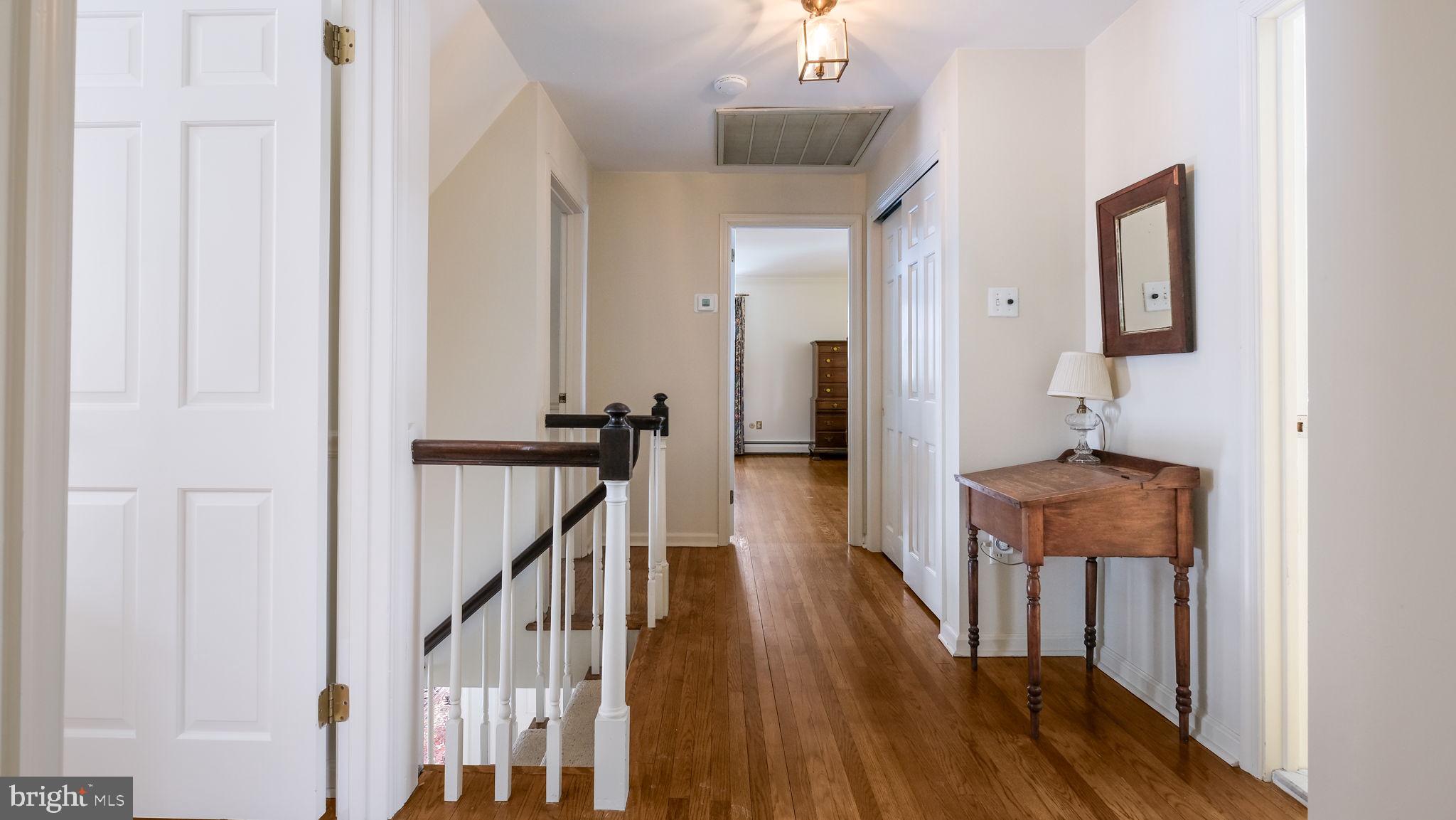 PEBBLE HILL - Residential