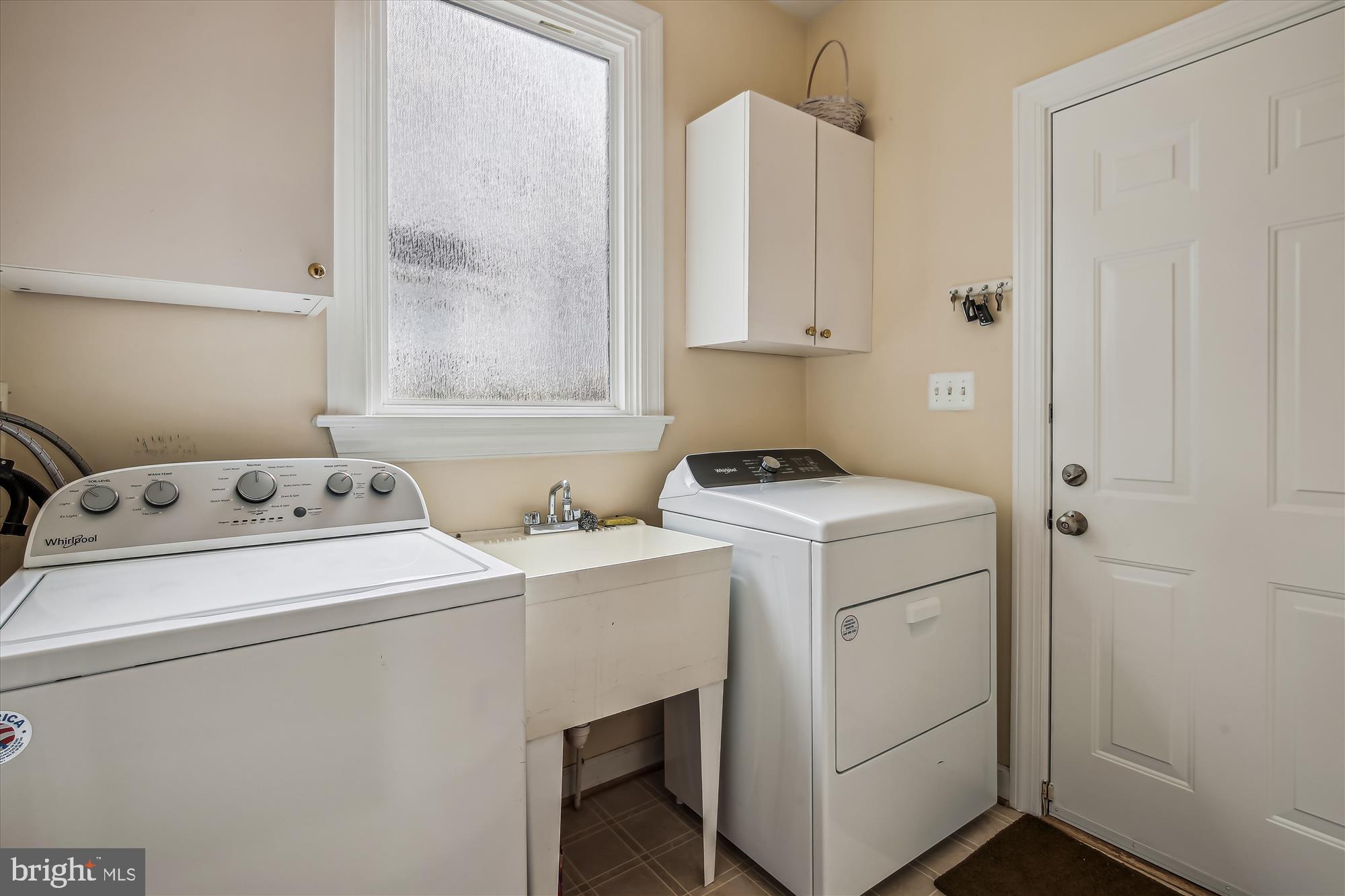 HOLLY CREST - Residential