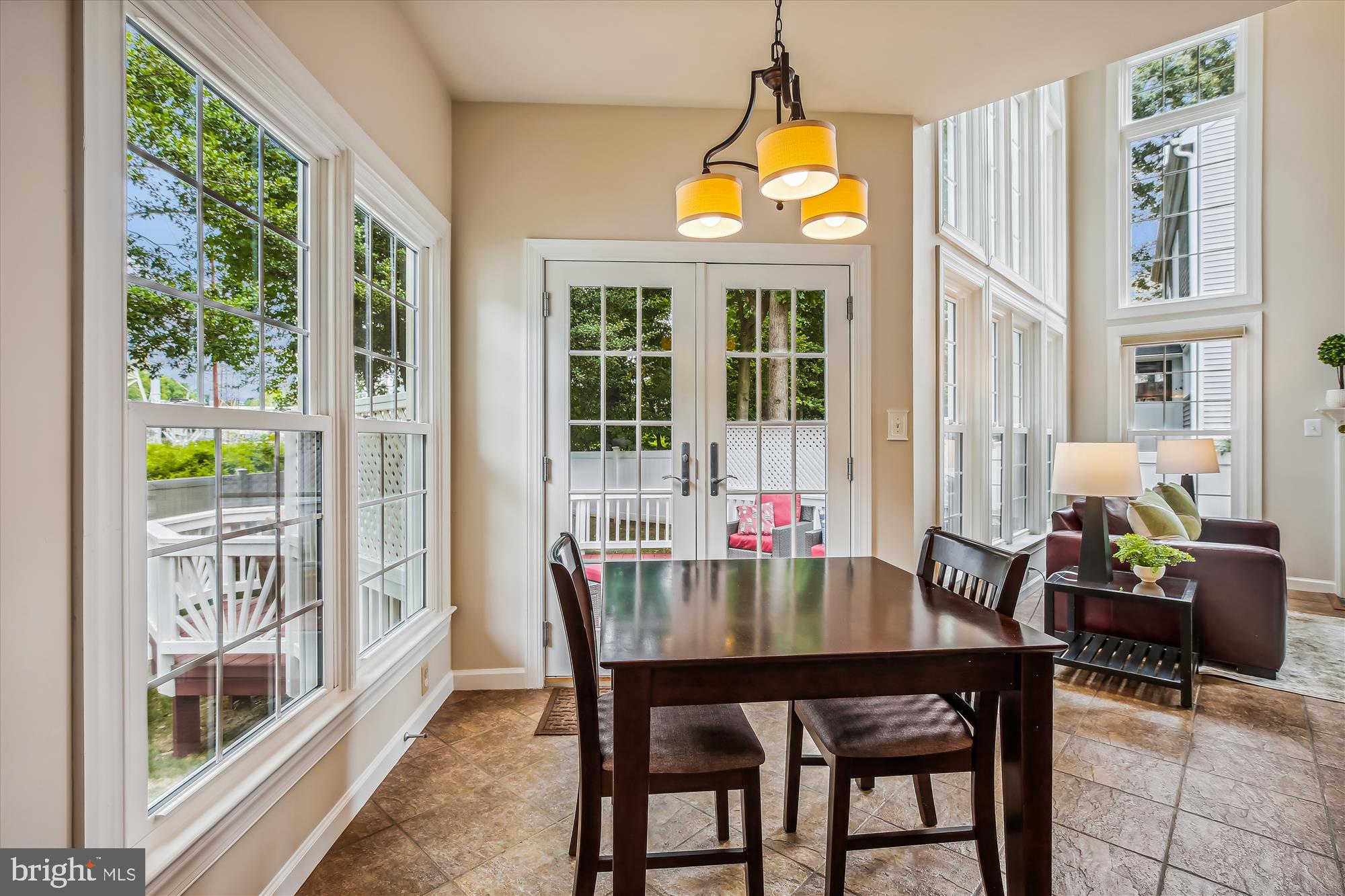 HOLLY CREST - Residential