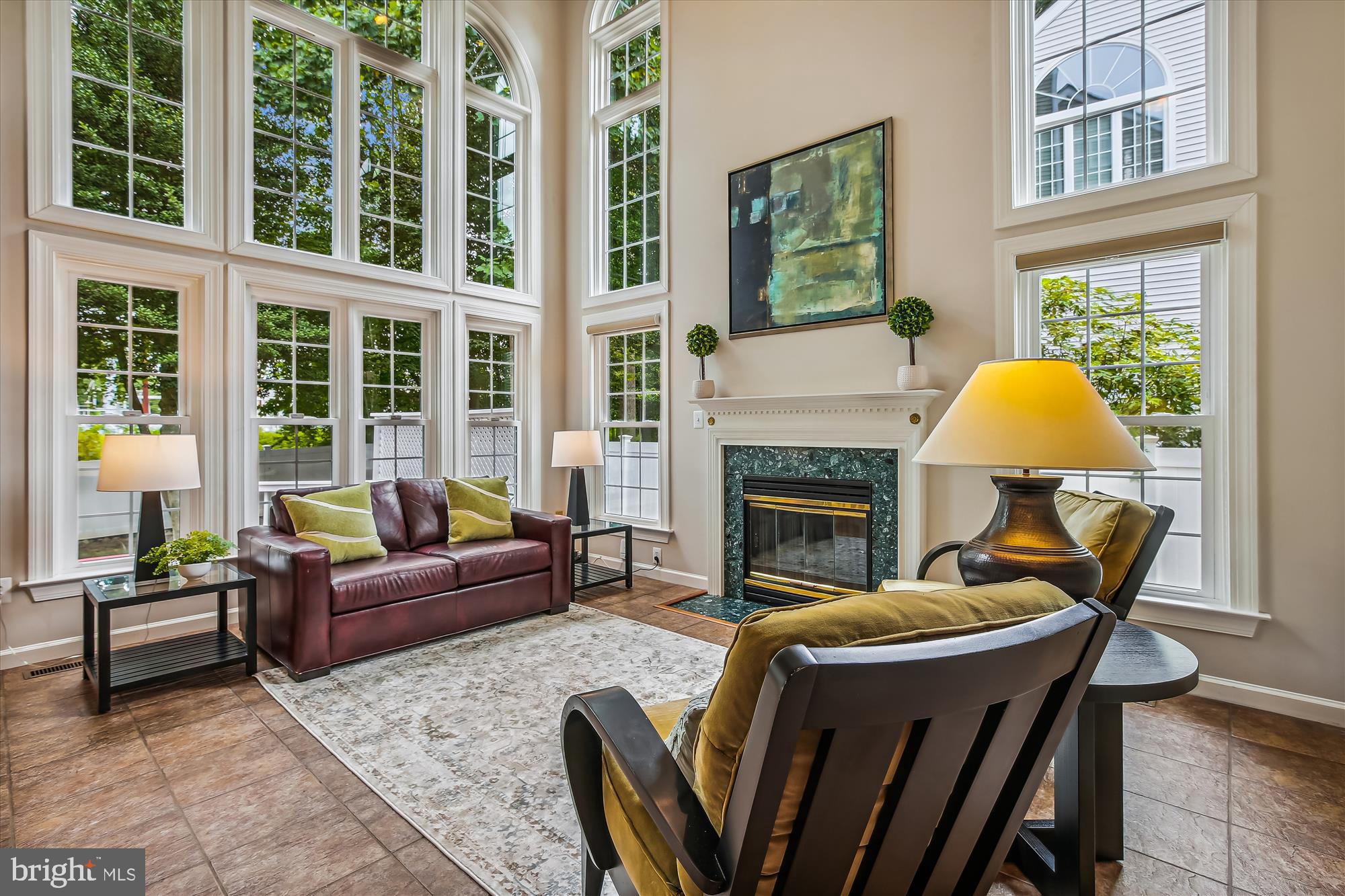 HOLLY CREST - Residential