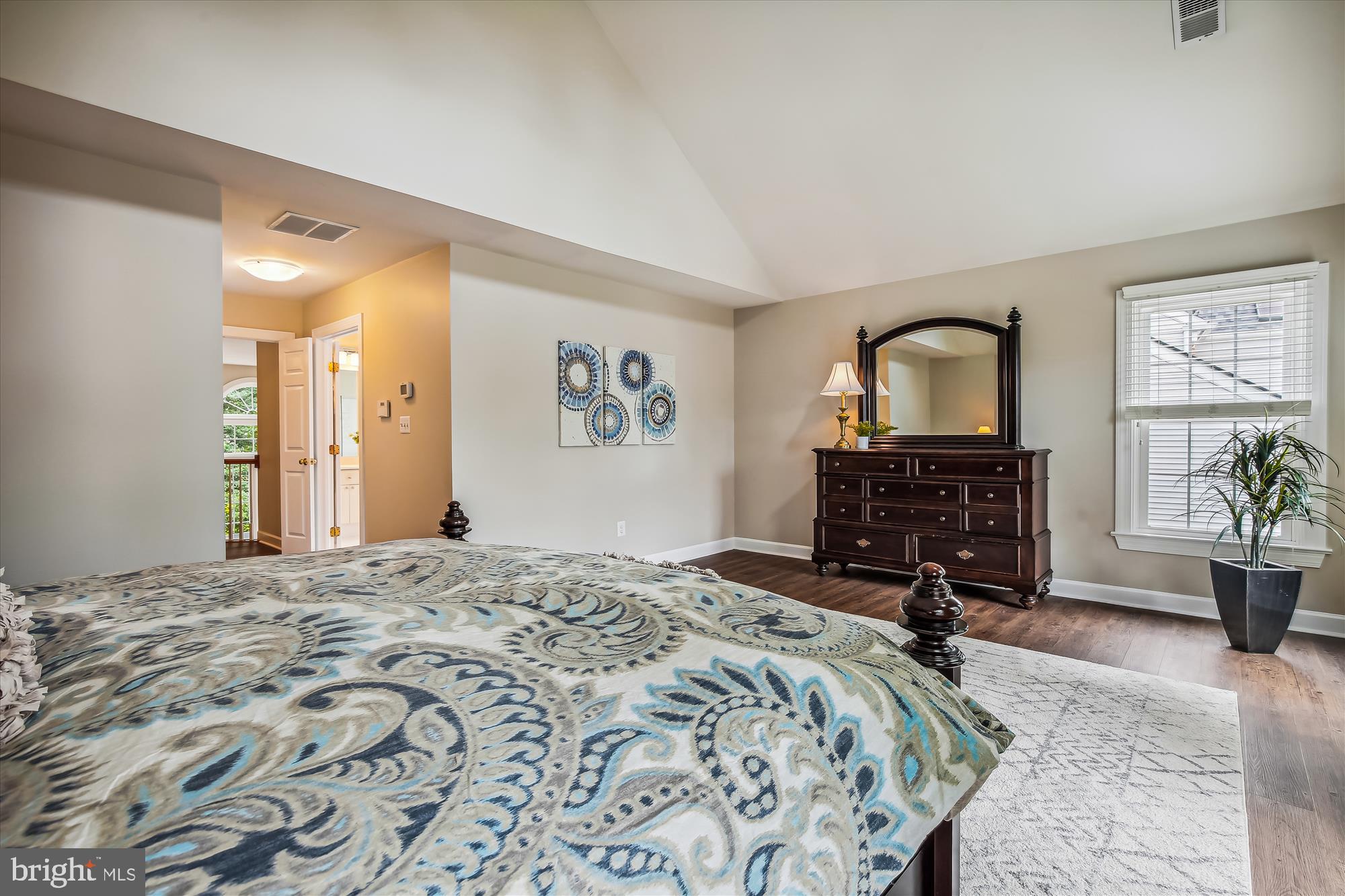 HOLLY CREST - Residential