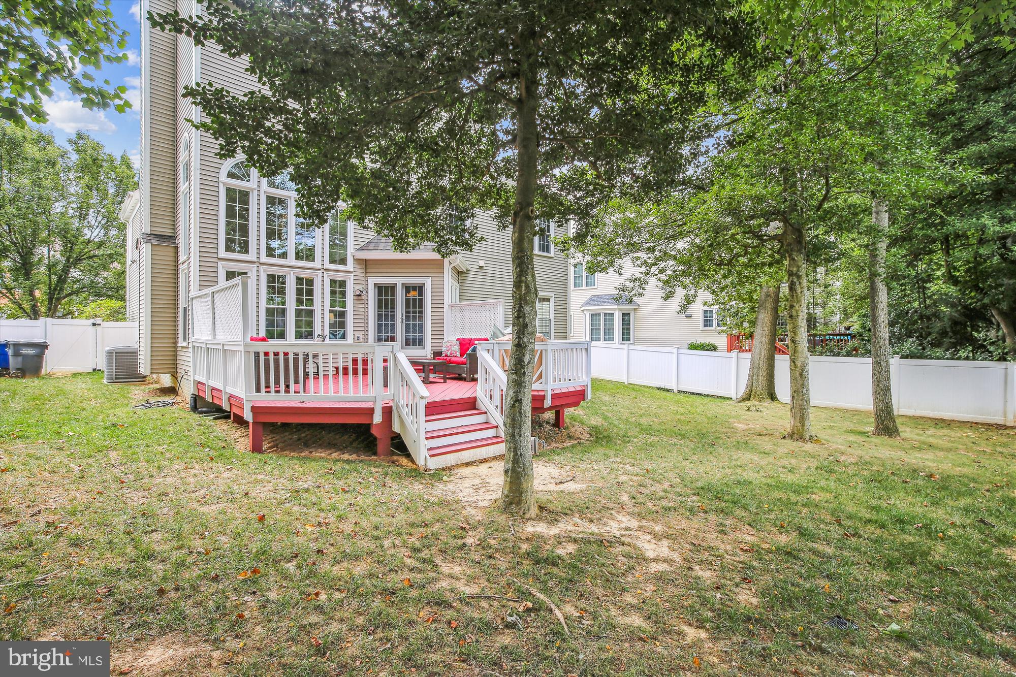 HOLLY CREST - Residential