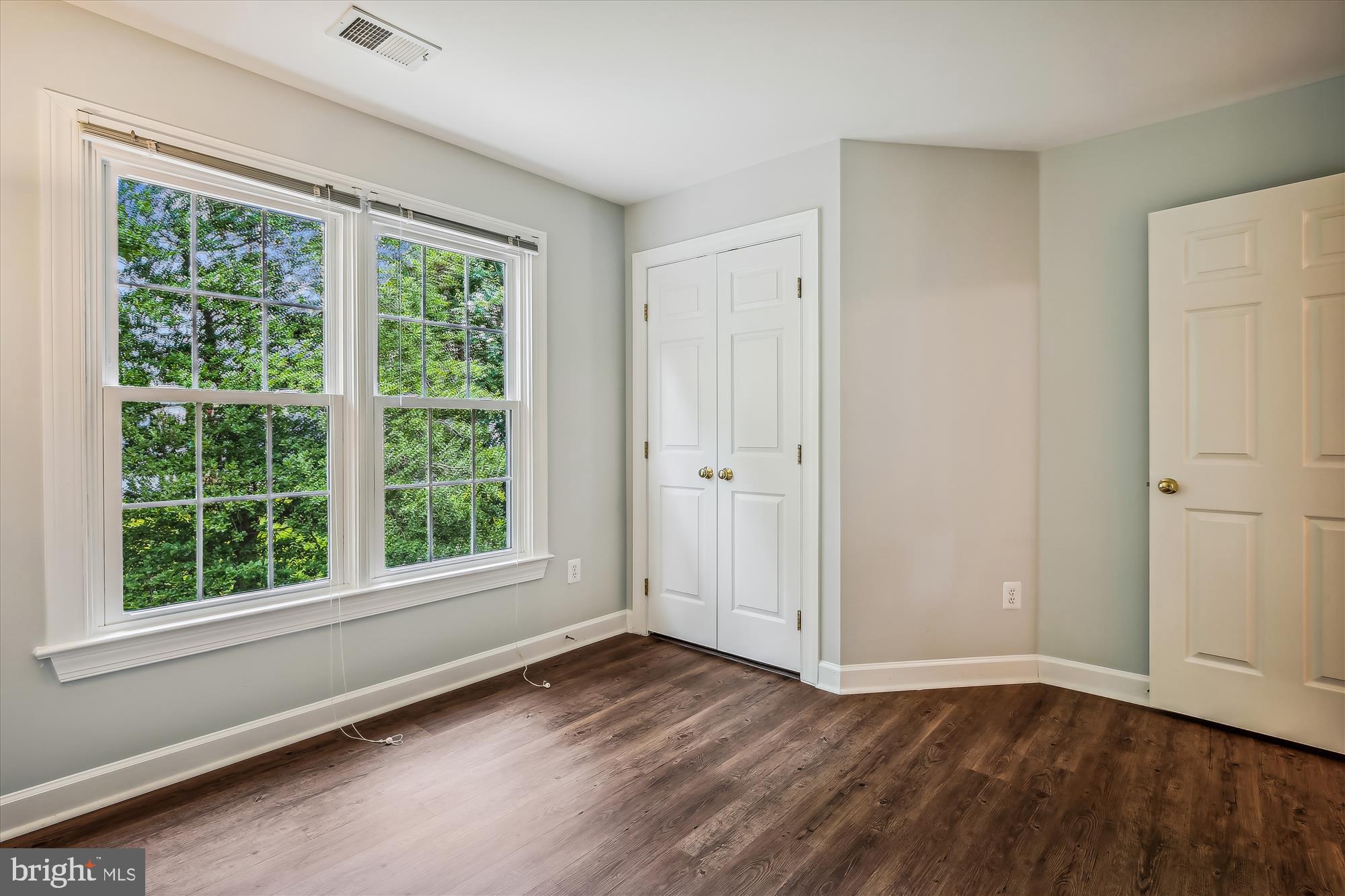 HOLLY CREST - Residential