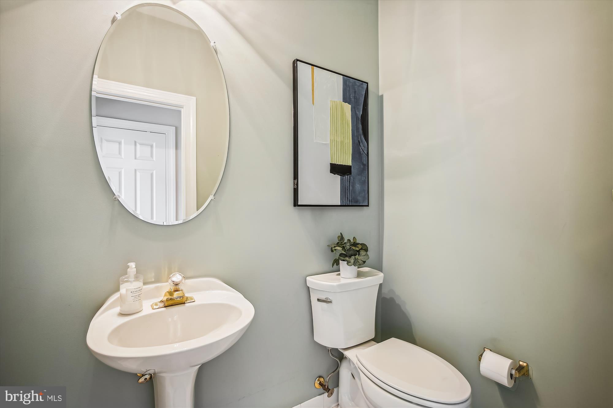 HOLLY CREST - Residential