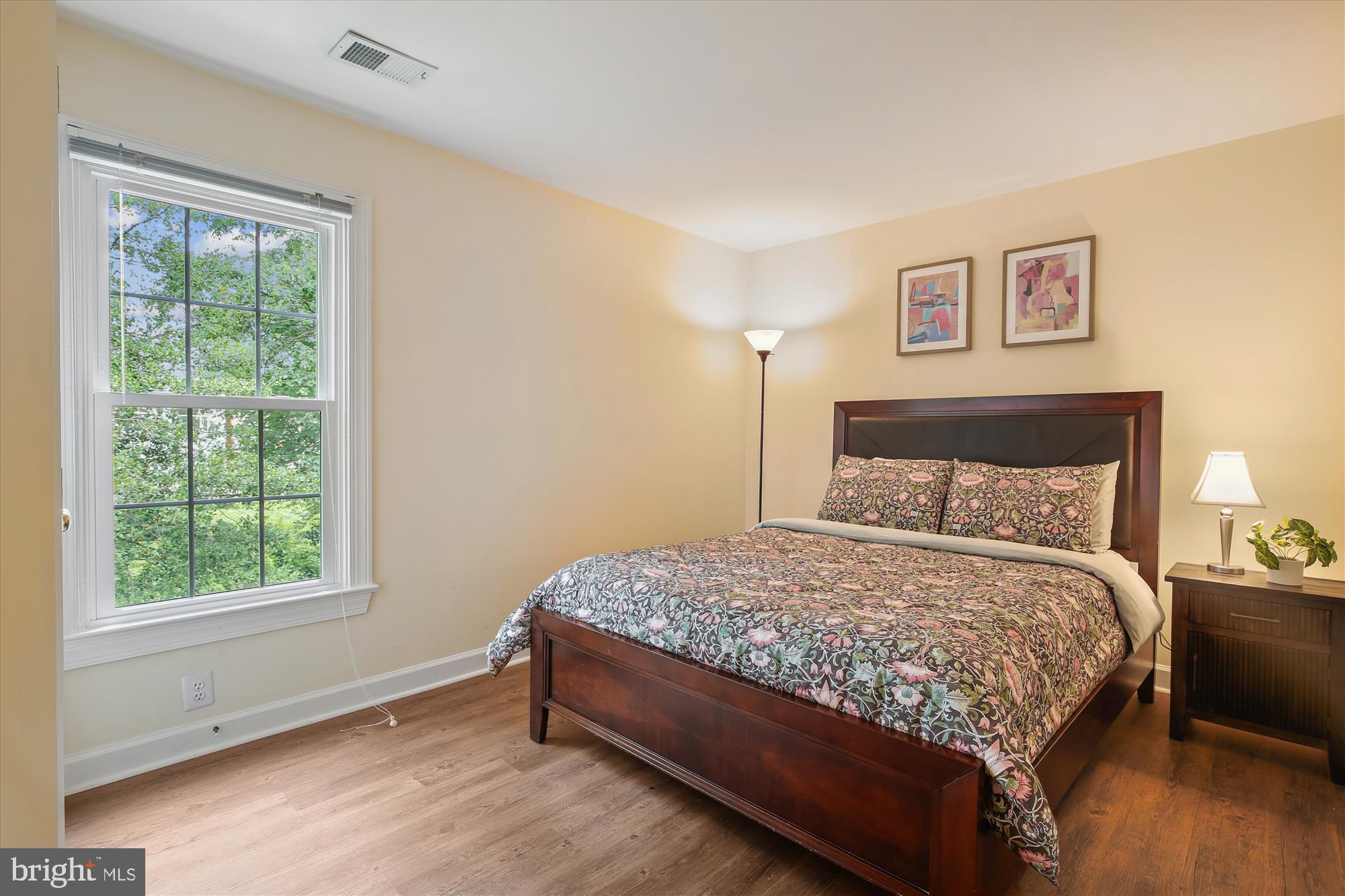 HOLLY CREST - Residential