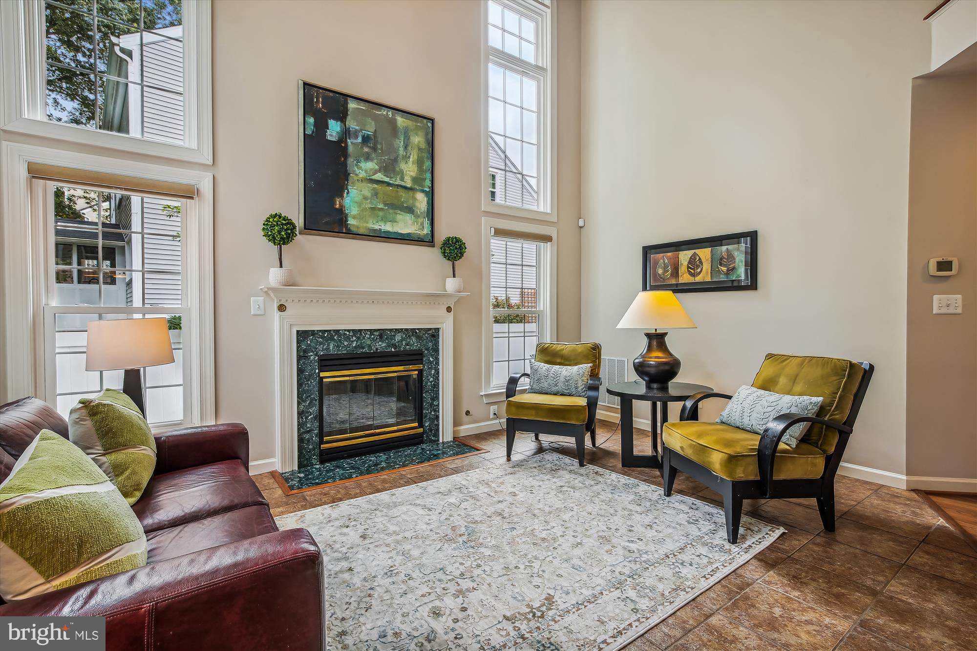 HOLLY CREST - Residential