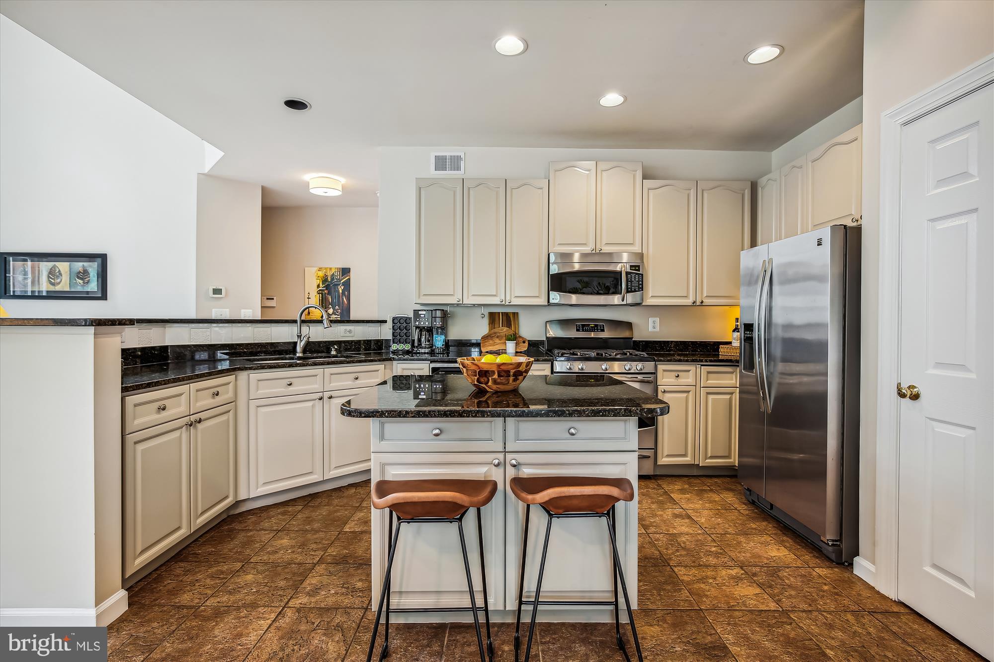 HOLLY CREST - Residential