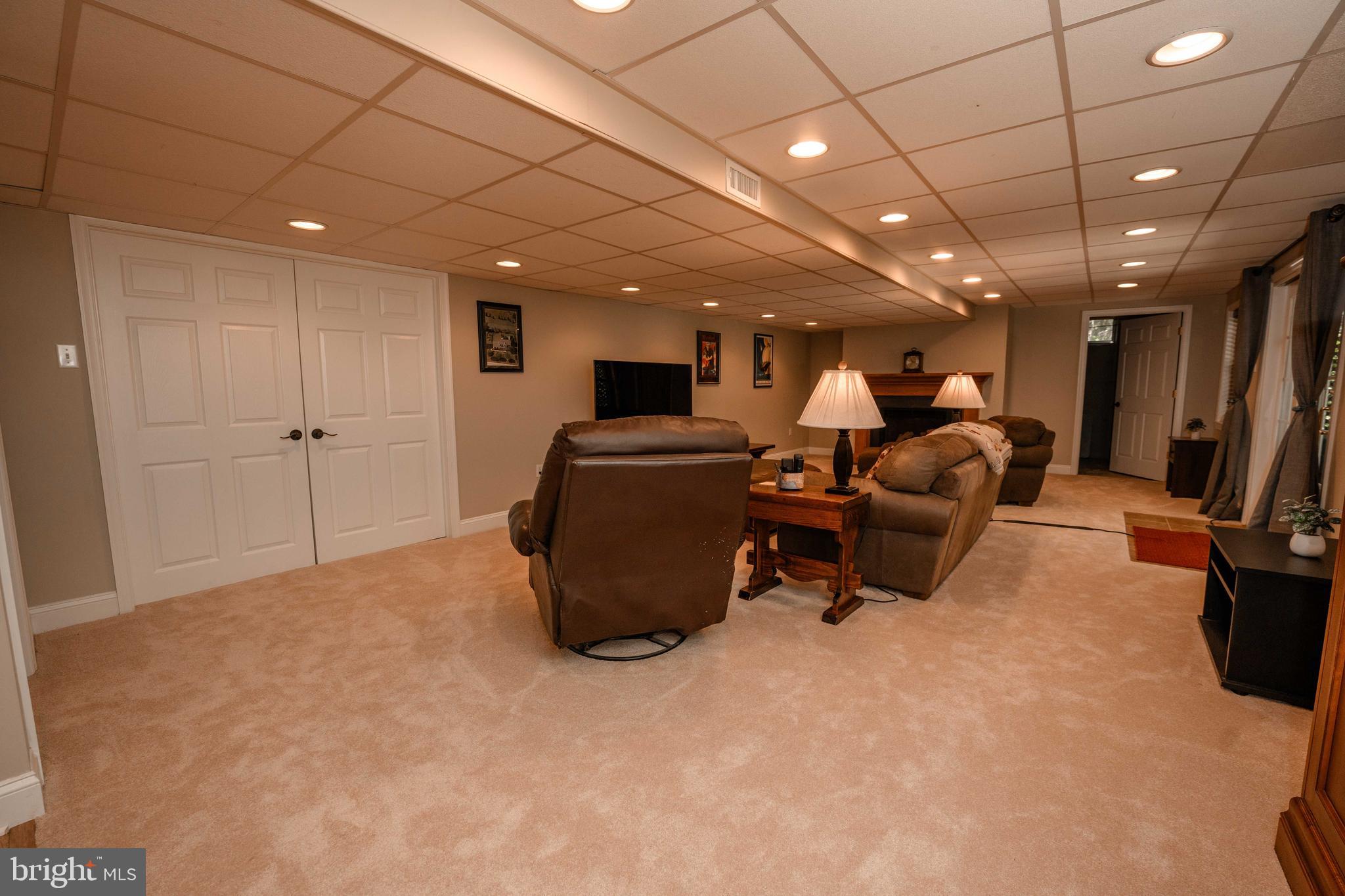 BARRINGTON ESTATES - Residential