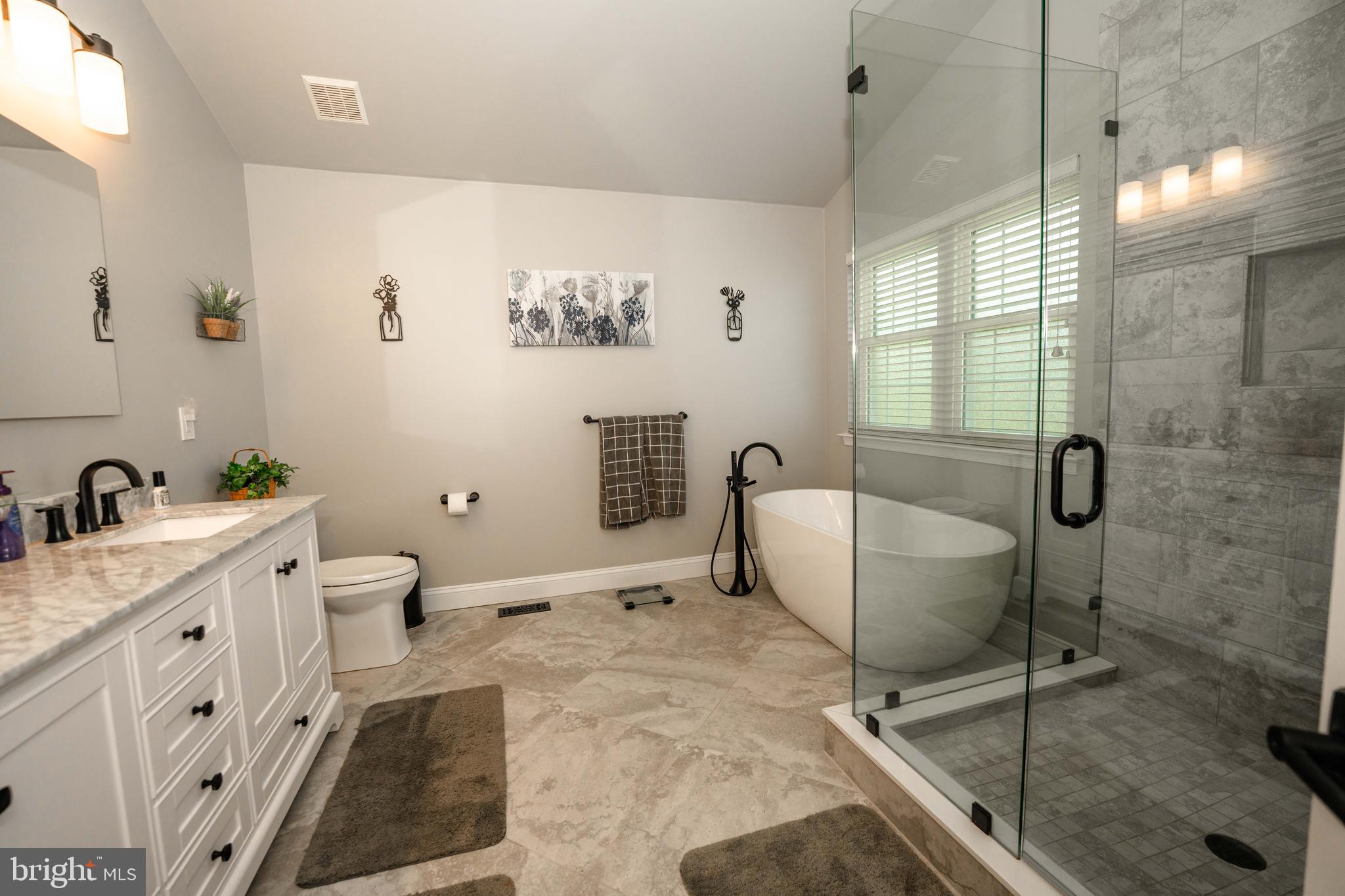 BARRINGTON ESTATES - Residential