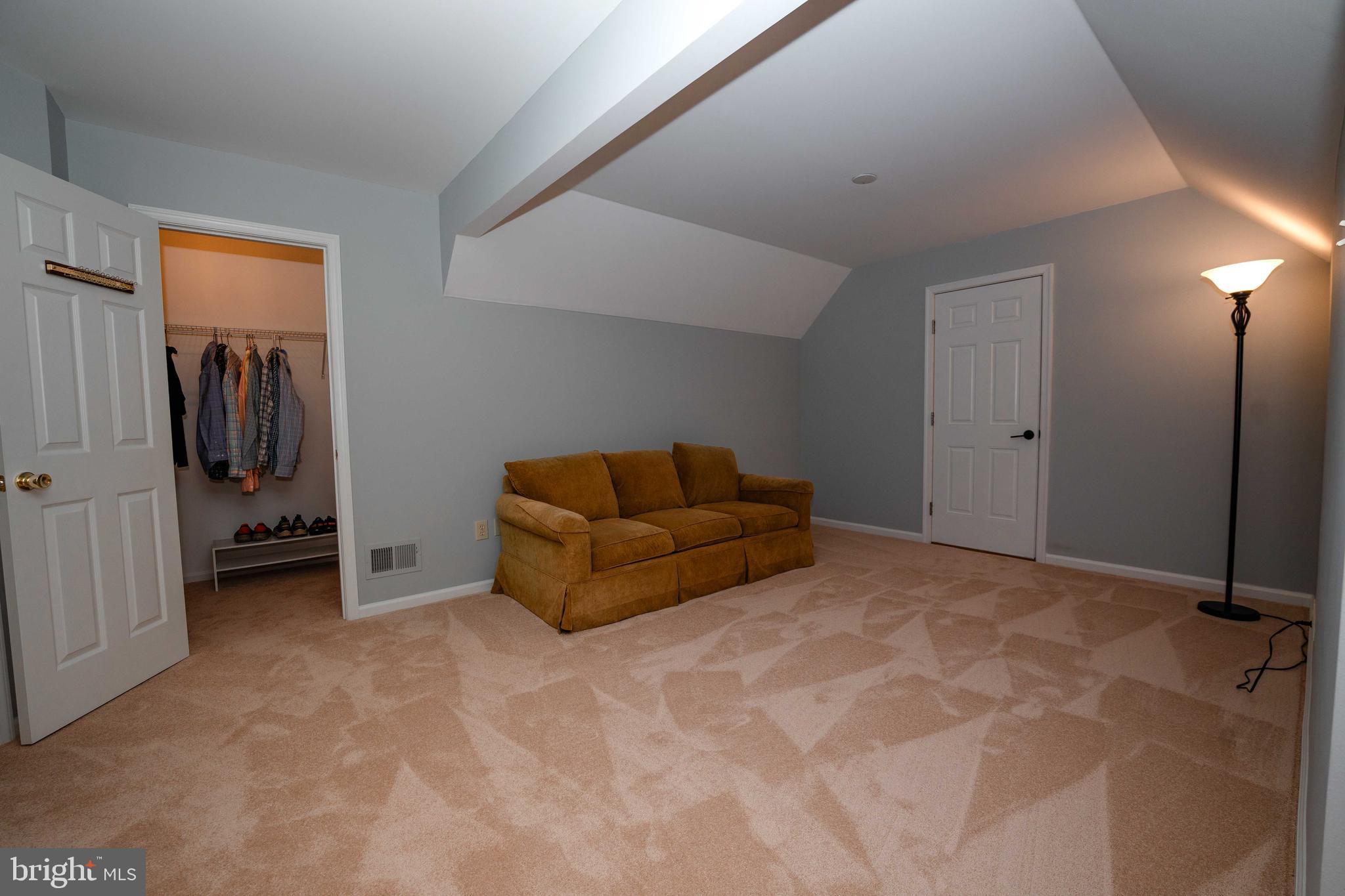 BARRINGTON ESTATES - Residential