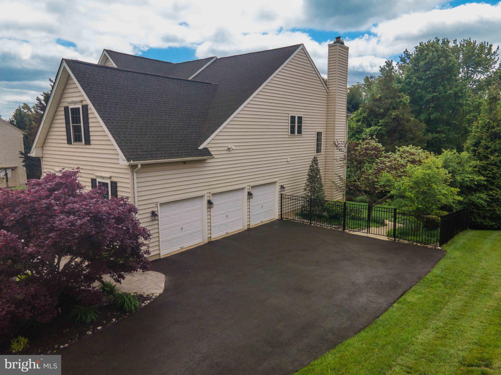 BARRINGTON ESTATES - Residential