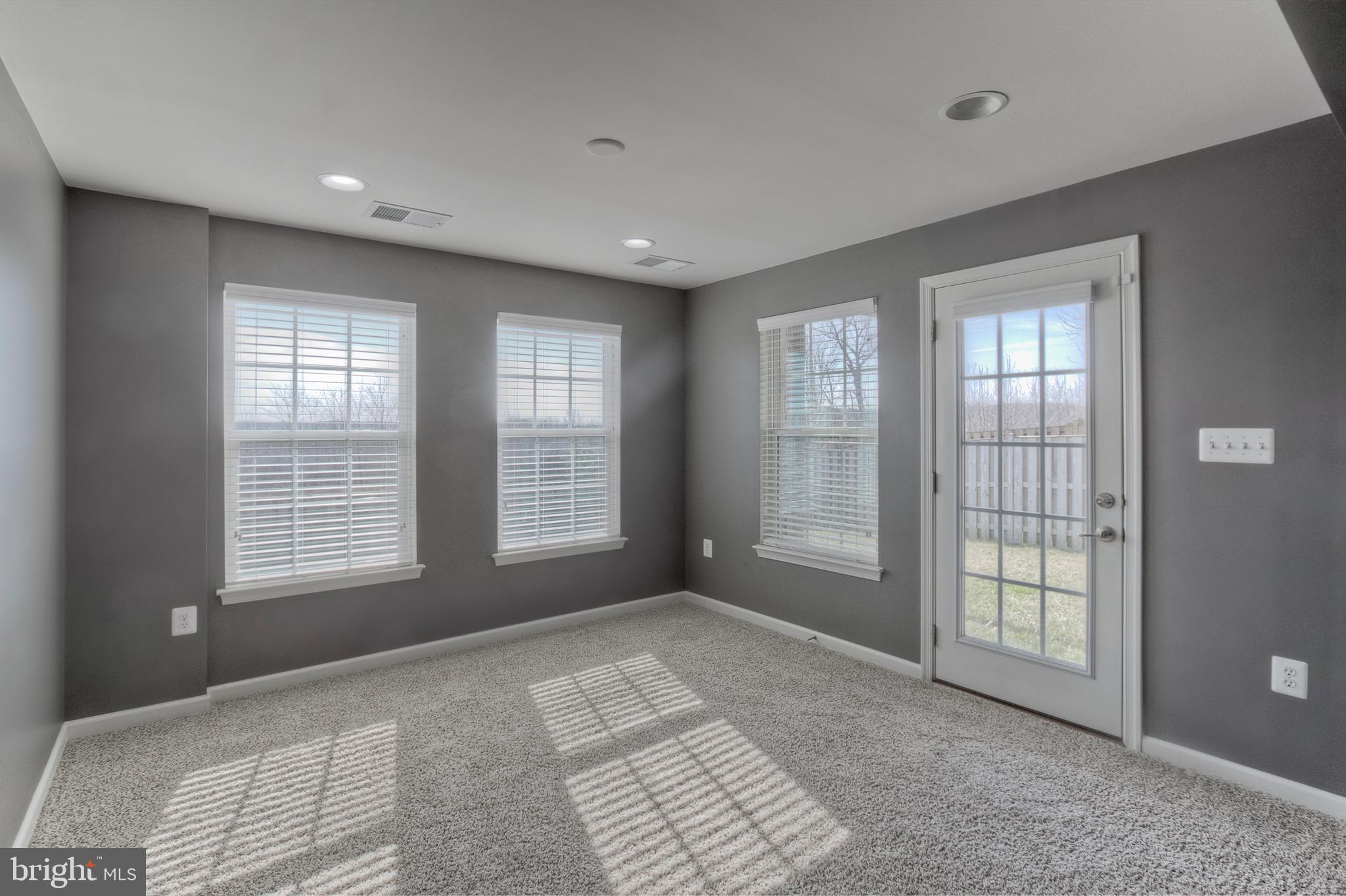 WOODSTREAM - Residential Lease