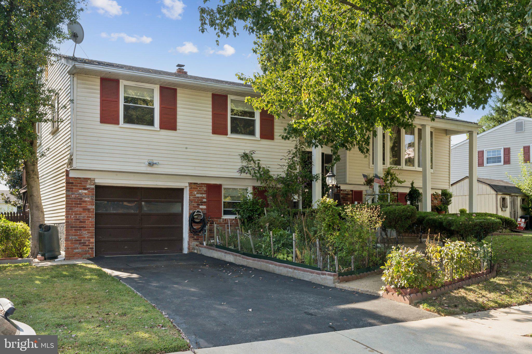 FOUNTAIN HILL - Residential