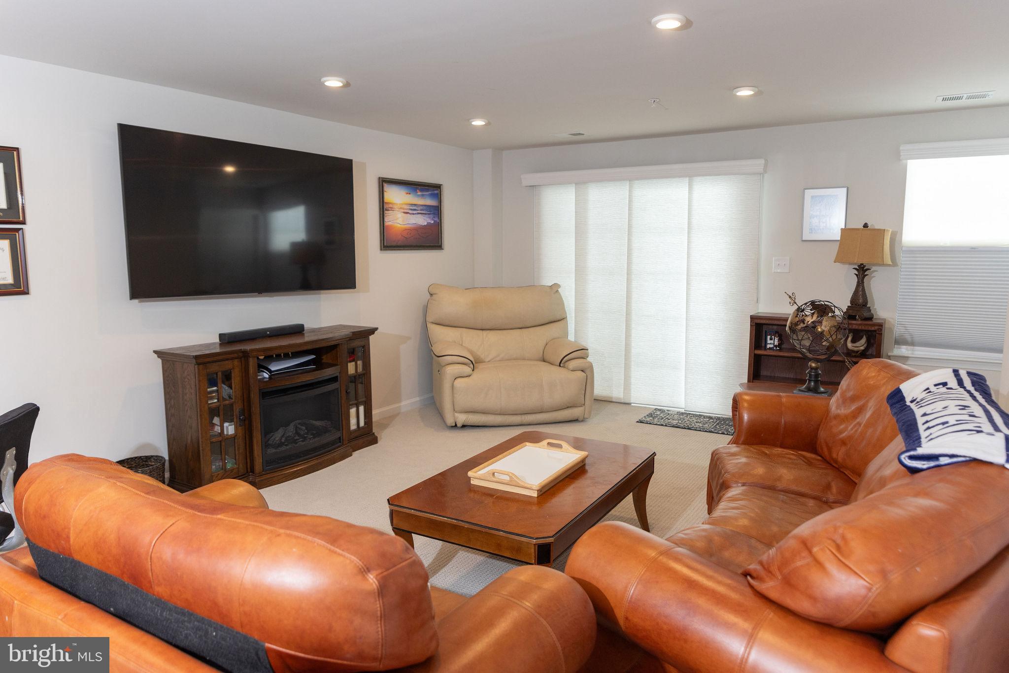 DUBLIN CROSSING - Residential