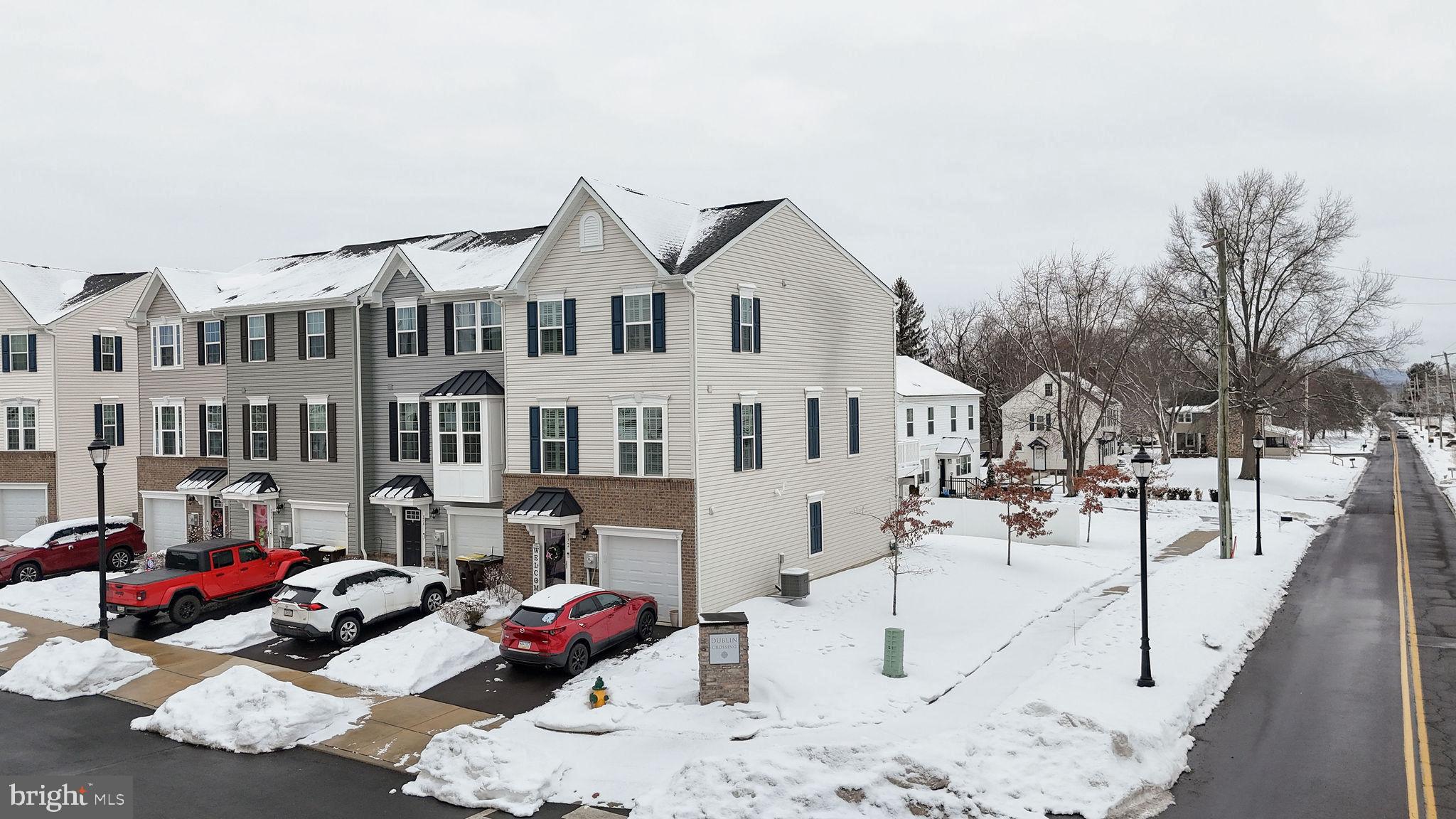 DUBLIN CROSSING - Residential