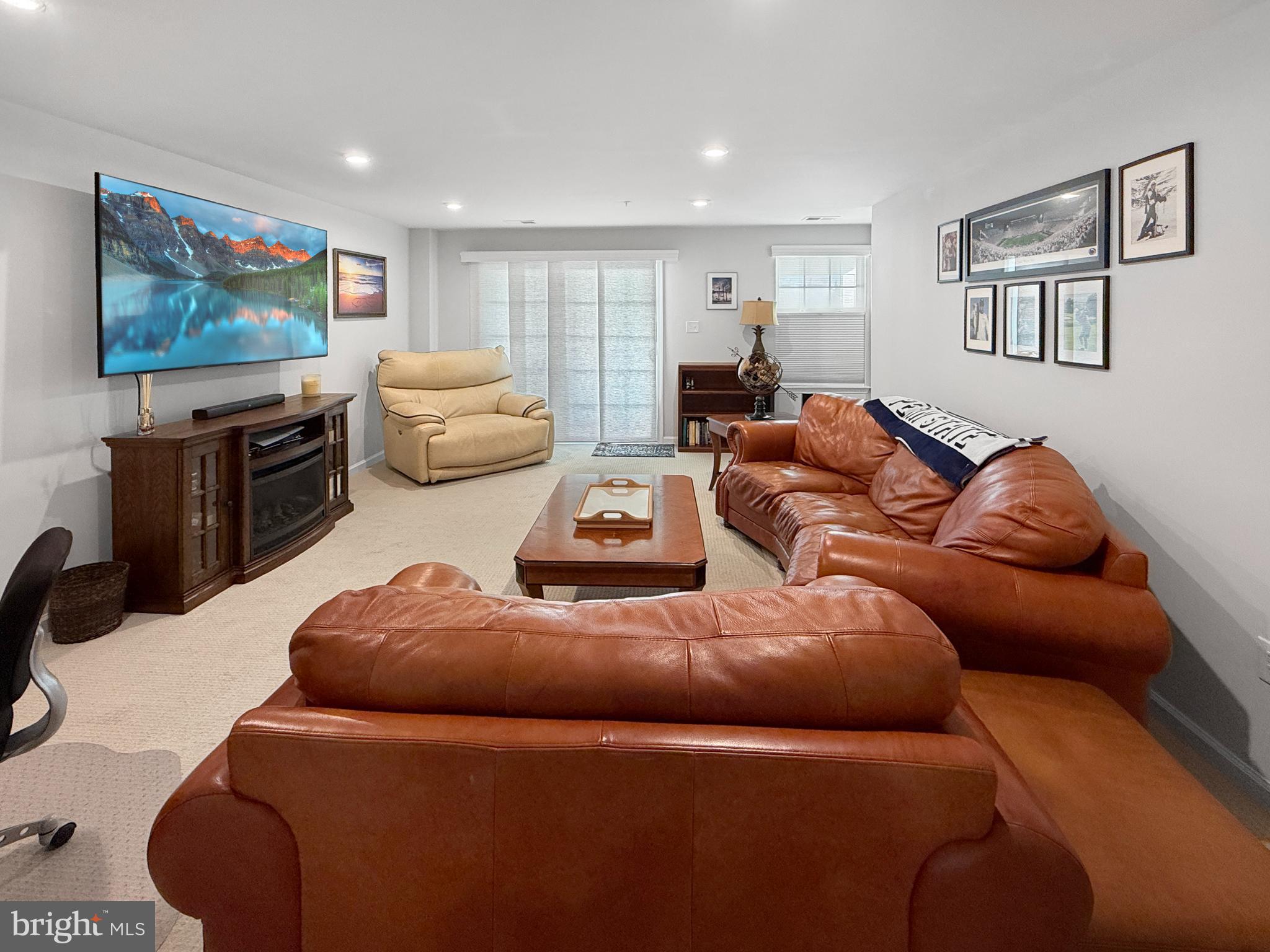 DUBLIN CROSSING - Residential