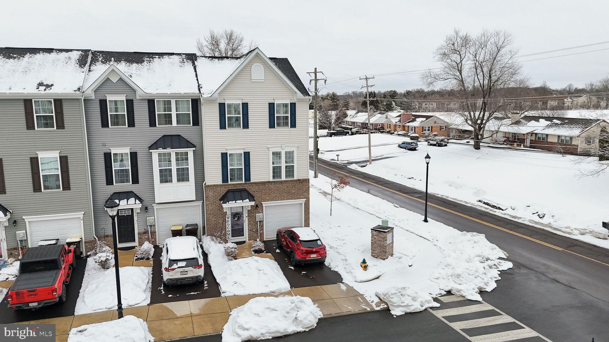 DUBLIN CROSSING - Residential