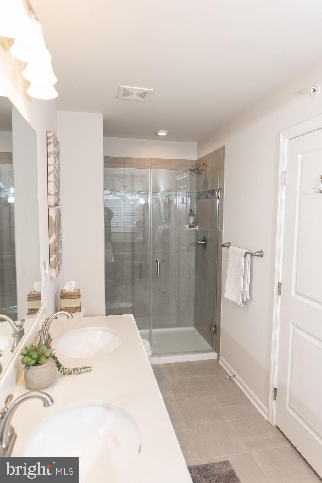 DUBLIN CROSSING - Residential