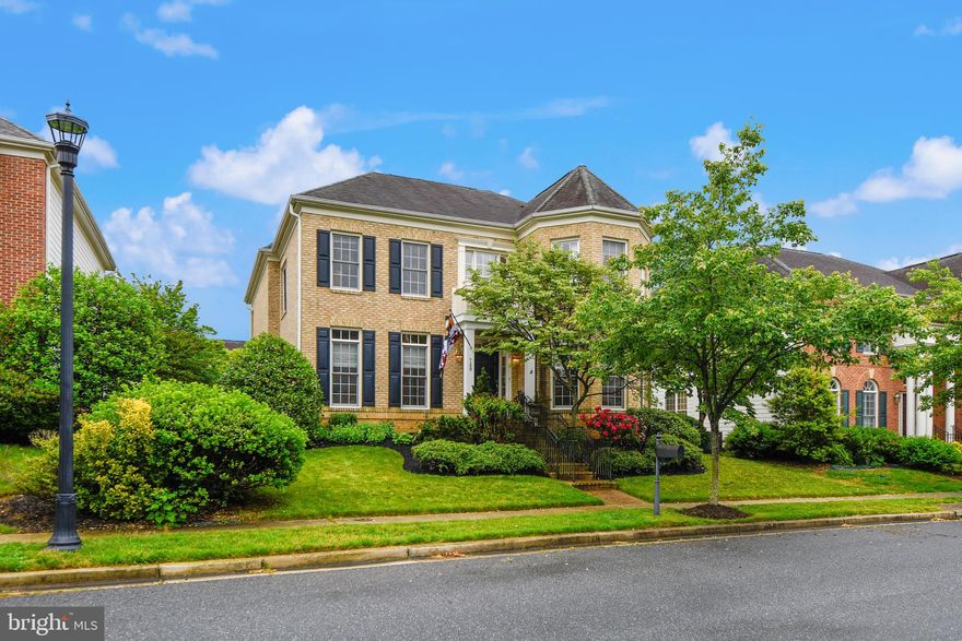 PLEASE TAKE STRICT PRECAUTIONS WHEN SHOWING, Owner occupied but allowing limited in-person showings with advance notice.  All agents must insure health safety protocols are properly followed by both the agents and clients:  secure masks covering mouth and nose; gloves, no shoes in the house, no more than 3 people in the house at any one time.  Thank you!BEST VALUE in KINGSPORT!!!  Well maintained and updates throughout.  Open floor plan, spacious Family Room with 2 story windows, stately gas fireplace with marble surround and mantel.   Easy access to outdoor paver patio and fenced private yard - perfect for entertaining.  Gourmet Kitchen and Formal Dining Room, plus Library with built-ins.  4 Bedrooms, 4 Full and 1 Half Baths.  Spacious Master Suite with 2 custom built walk-in closets.  2nd Bedroom en suite with full bath, walk-in closet converted to office.  Fabulous finished Lower Level boasting Rec/Club Room, Media Home Theater, Exercise Room and full Bath.  Water privileged community on scenic Church Creek includes boat ramp and pier.  Community Center, pavilion and pool, picnic areas, jog/walking/biking trails plus tot lot.  Putting green for golfers! Great location convenient to downtown Annapolis, Baltimore and Washington, DC.