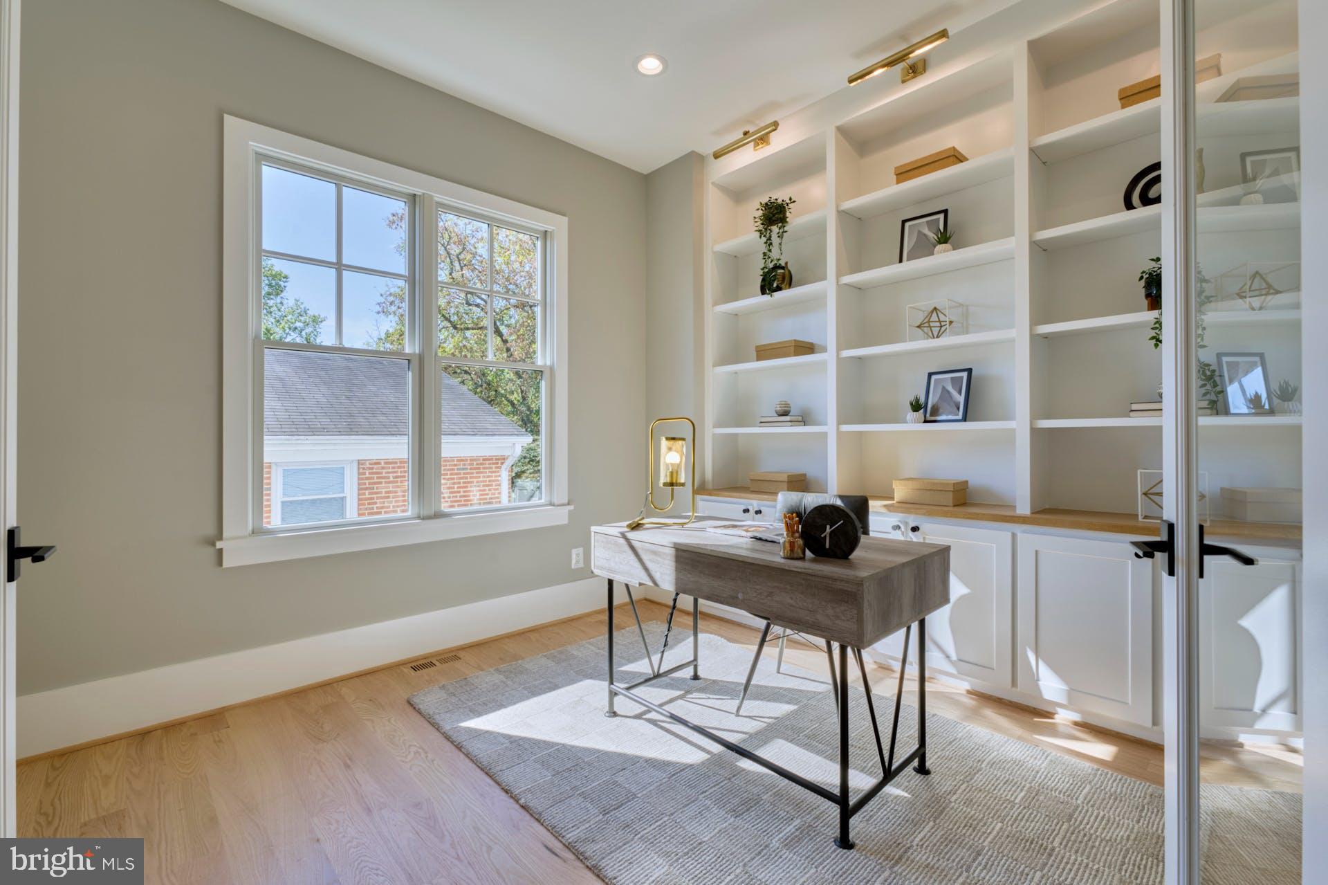 EAST FALLS CHURCH - Residential