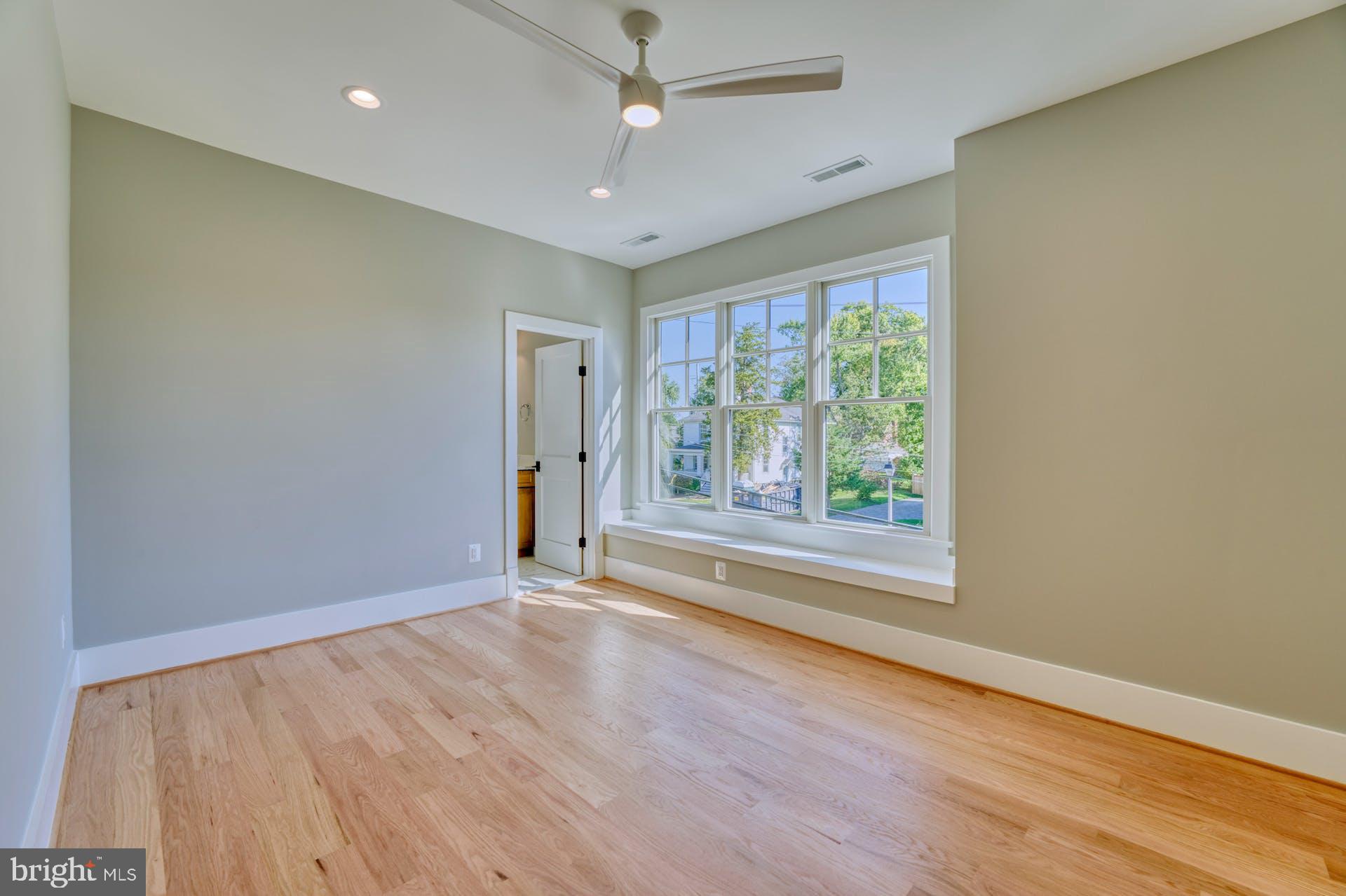 EAST FALLS CHURCH - Residential