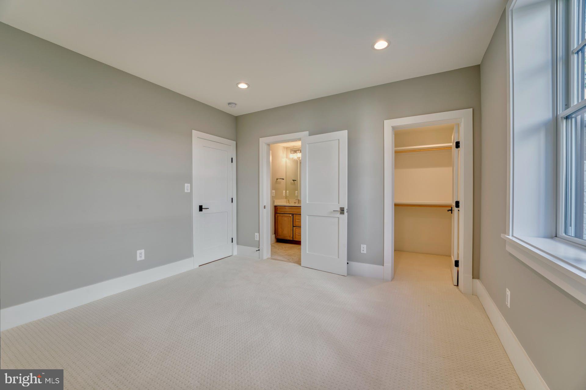 EAST FALLS CHURCH - Residential