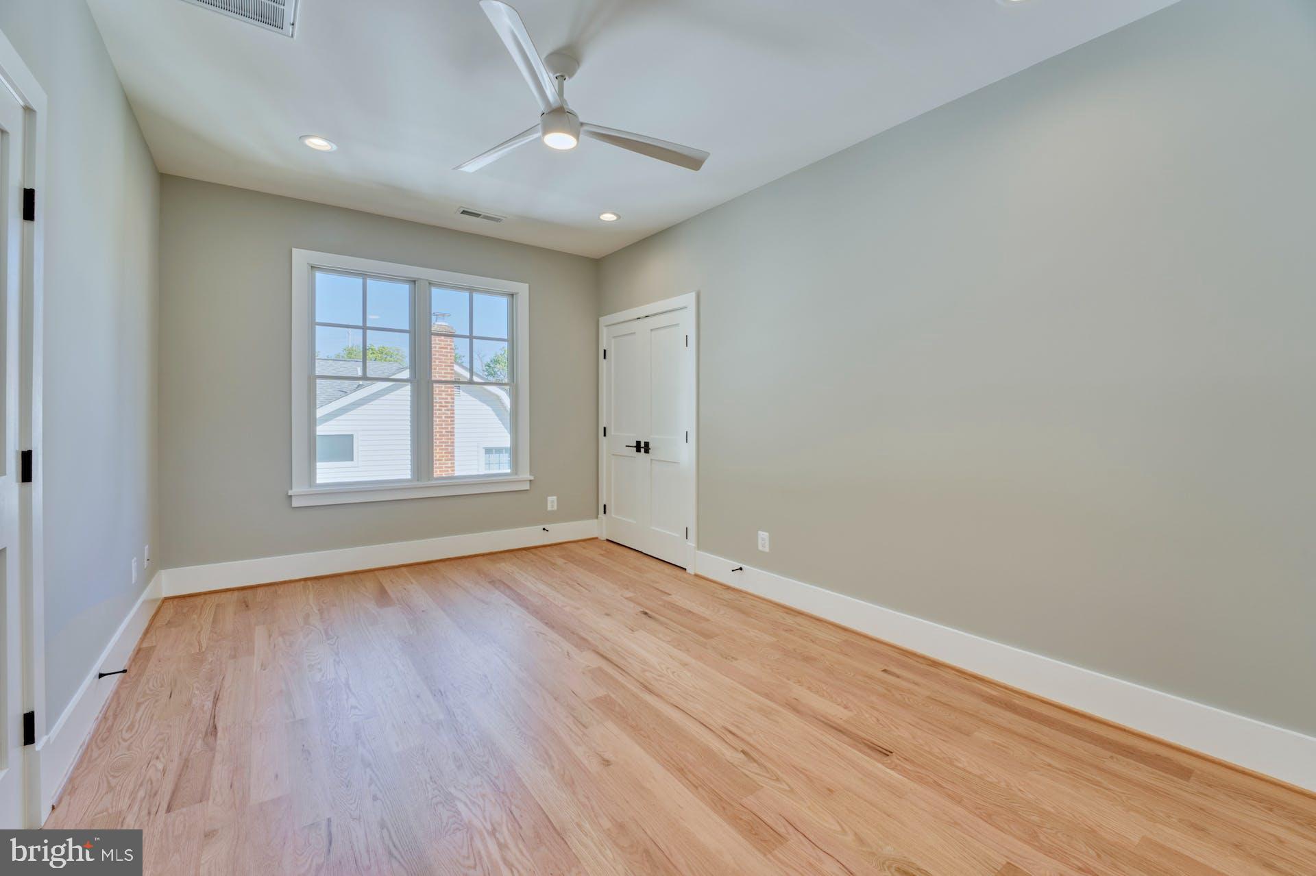 EAST FALLS CHURCH - Residential