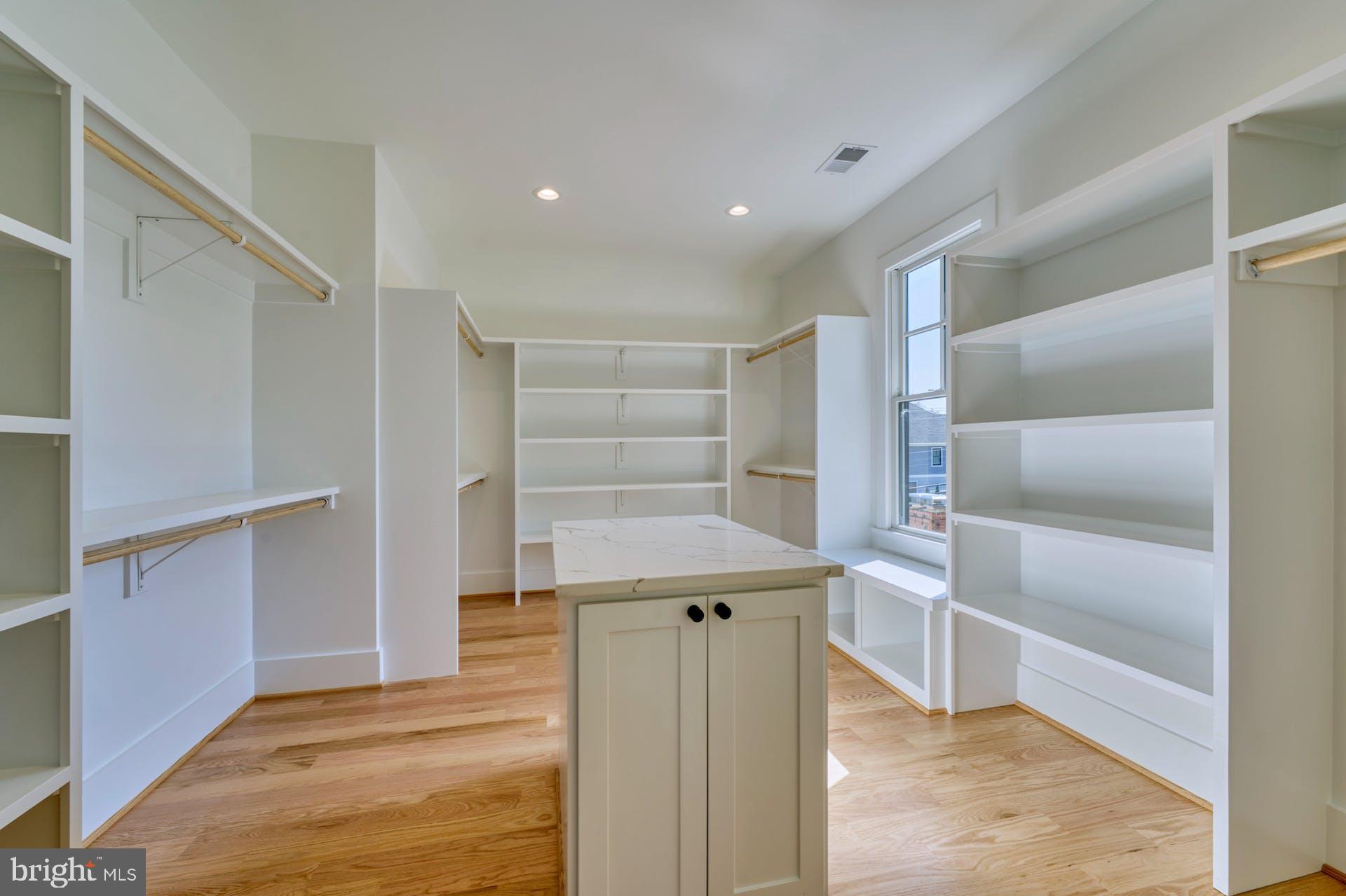 EAST FALLS CHURCH - Residential