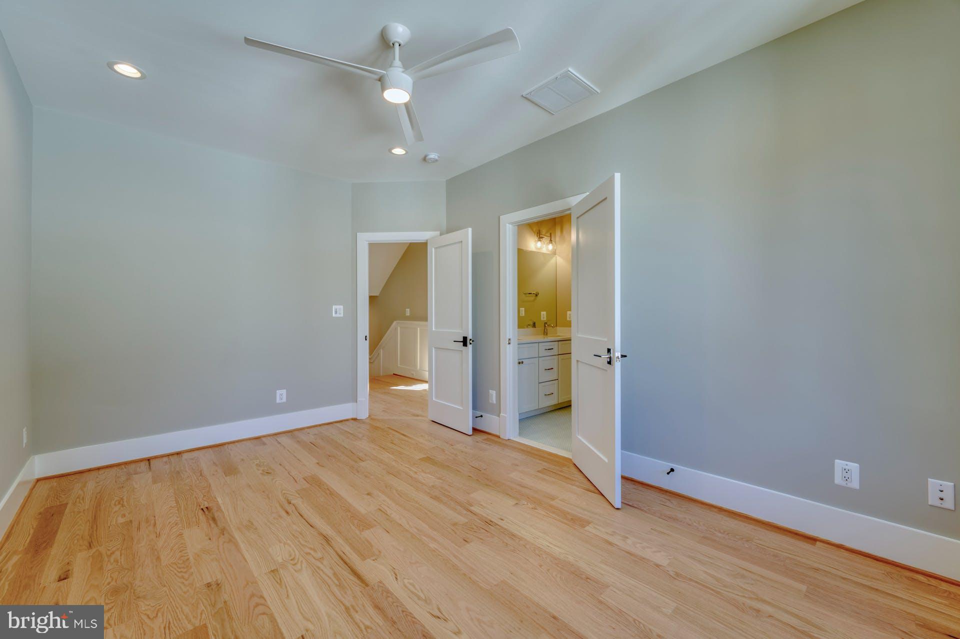 EAST FALLS CHURCH - Residential