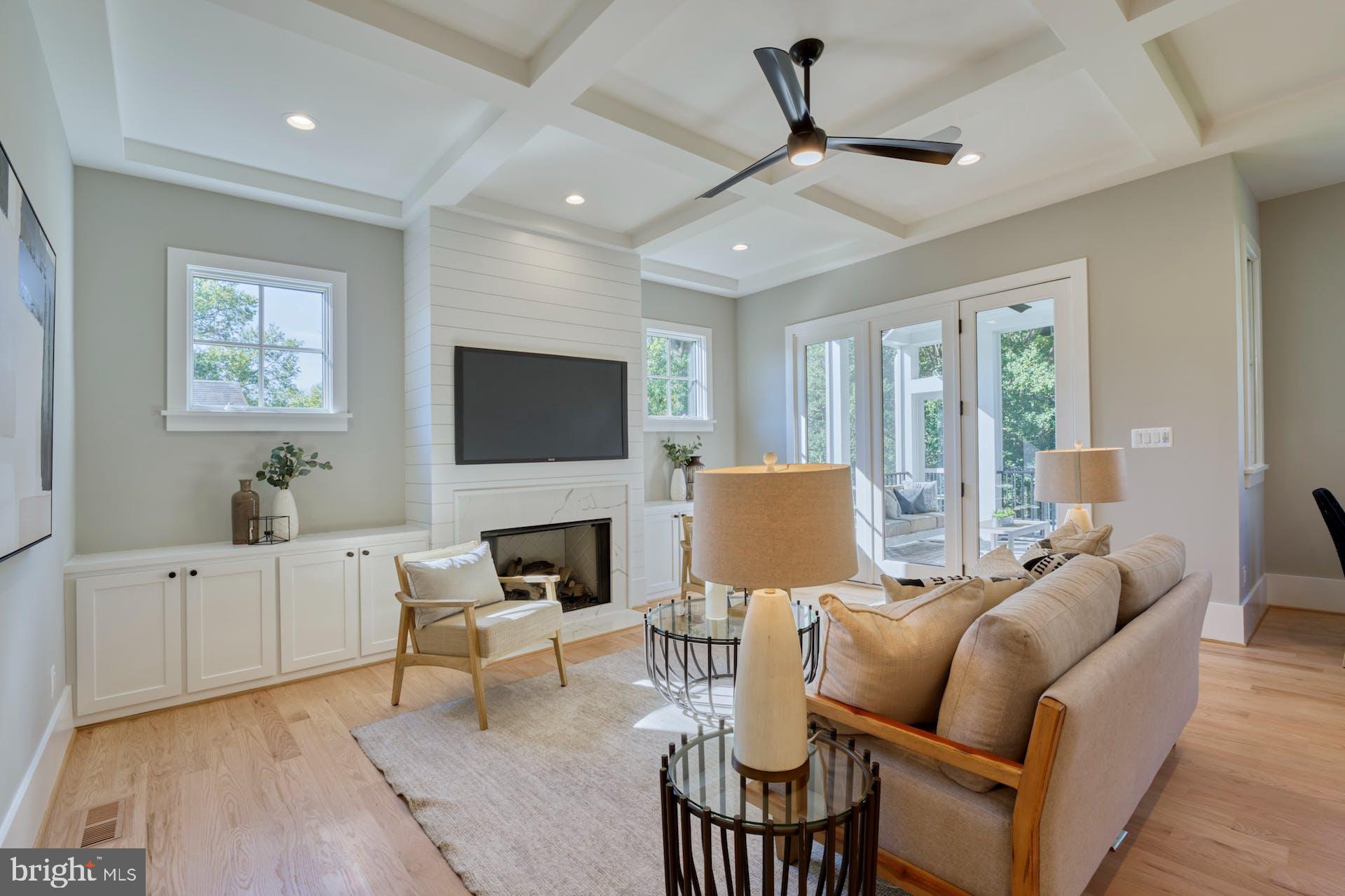 EAST FALLS CHURCH - Residential