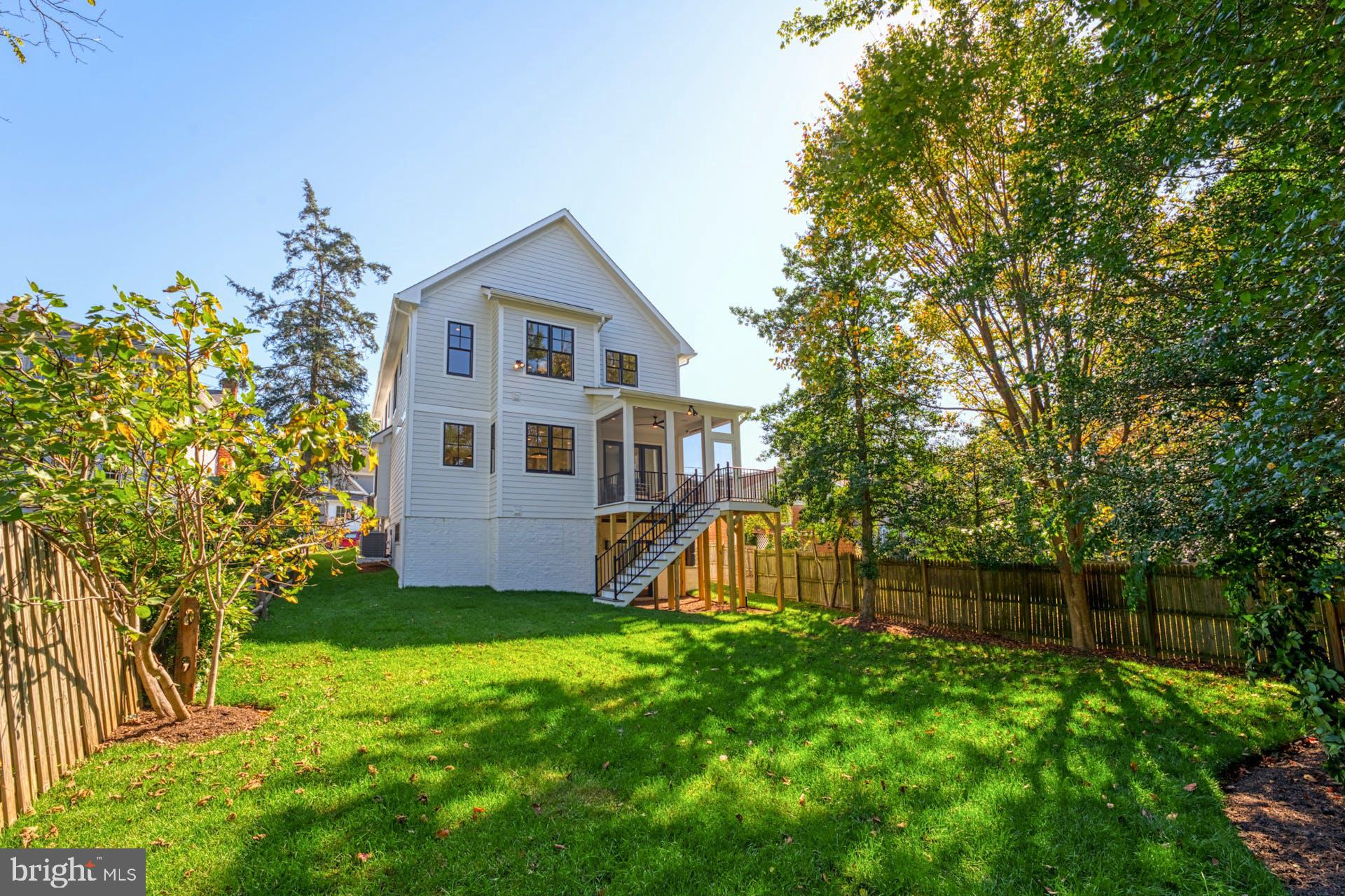 EAST FALLS CHURCH - Residential