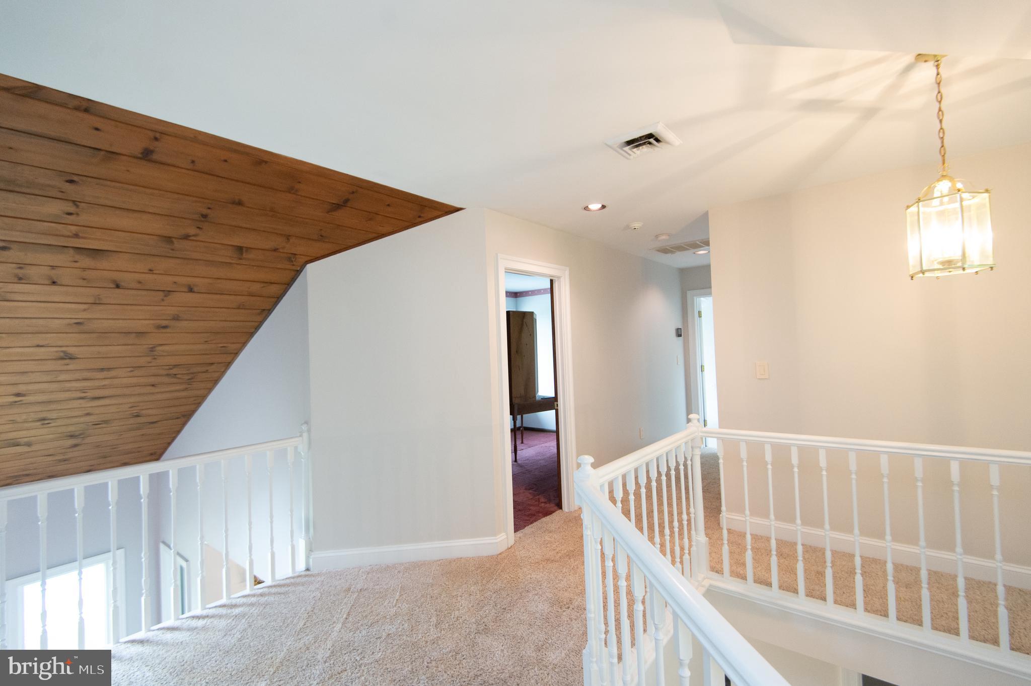 MOOSE LODGE - Residential