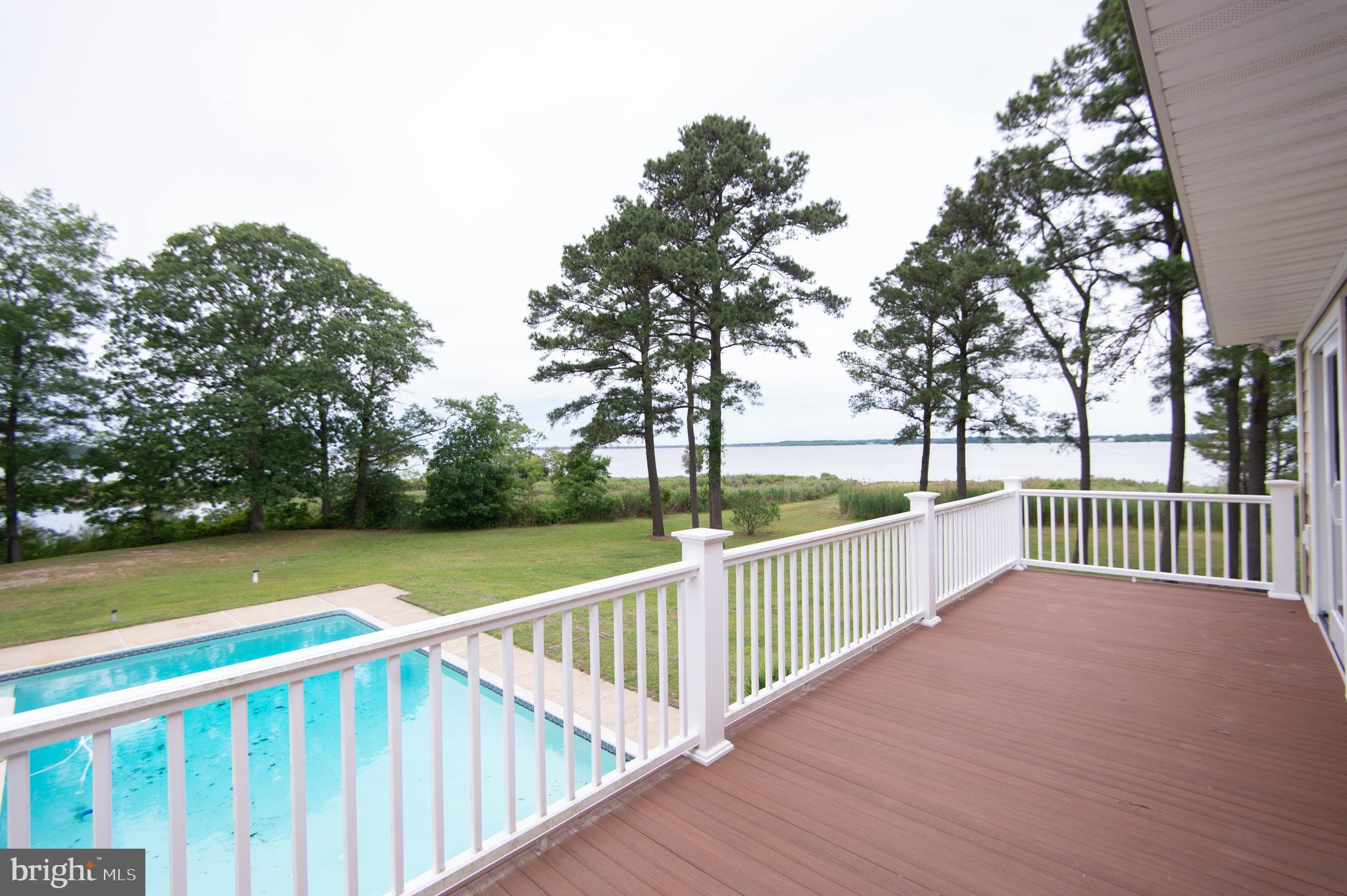 MOOSE LODGE - Residential