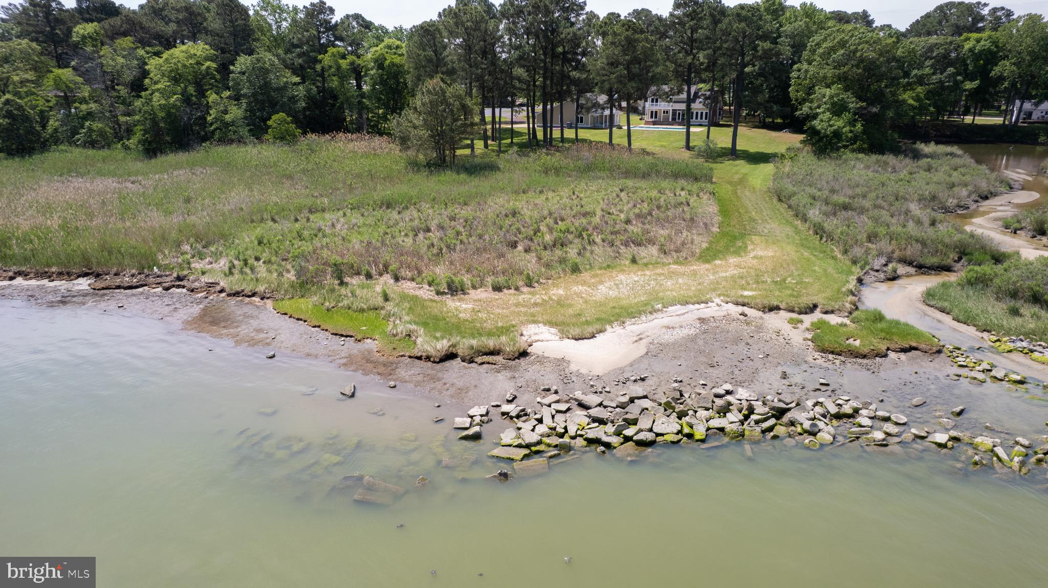 MOOSE LODGE - Residential