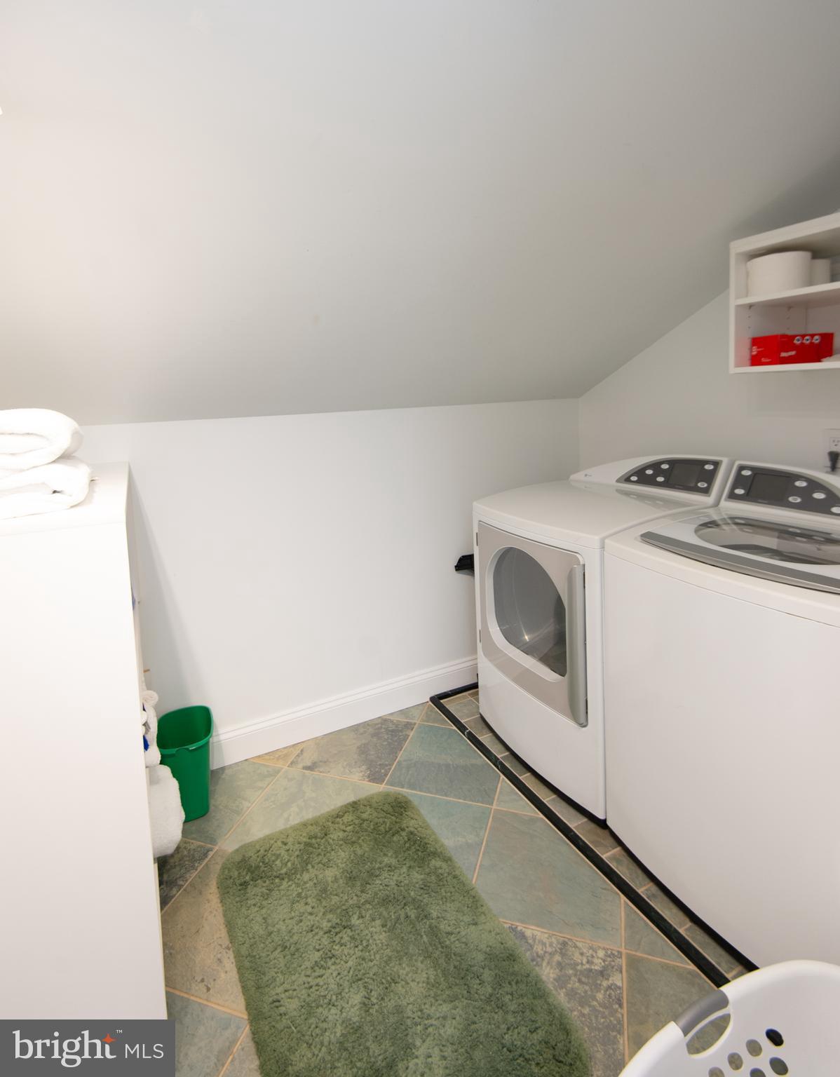 MOOSE LODGE - Residential