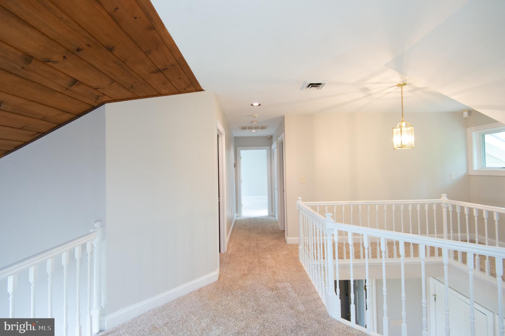 MOOSE LODGE - Residential