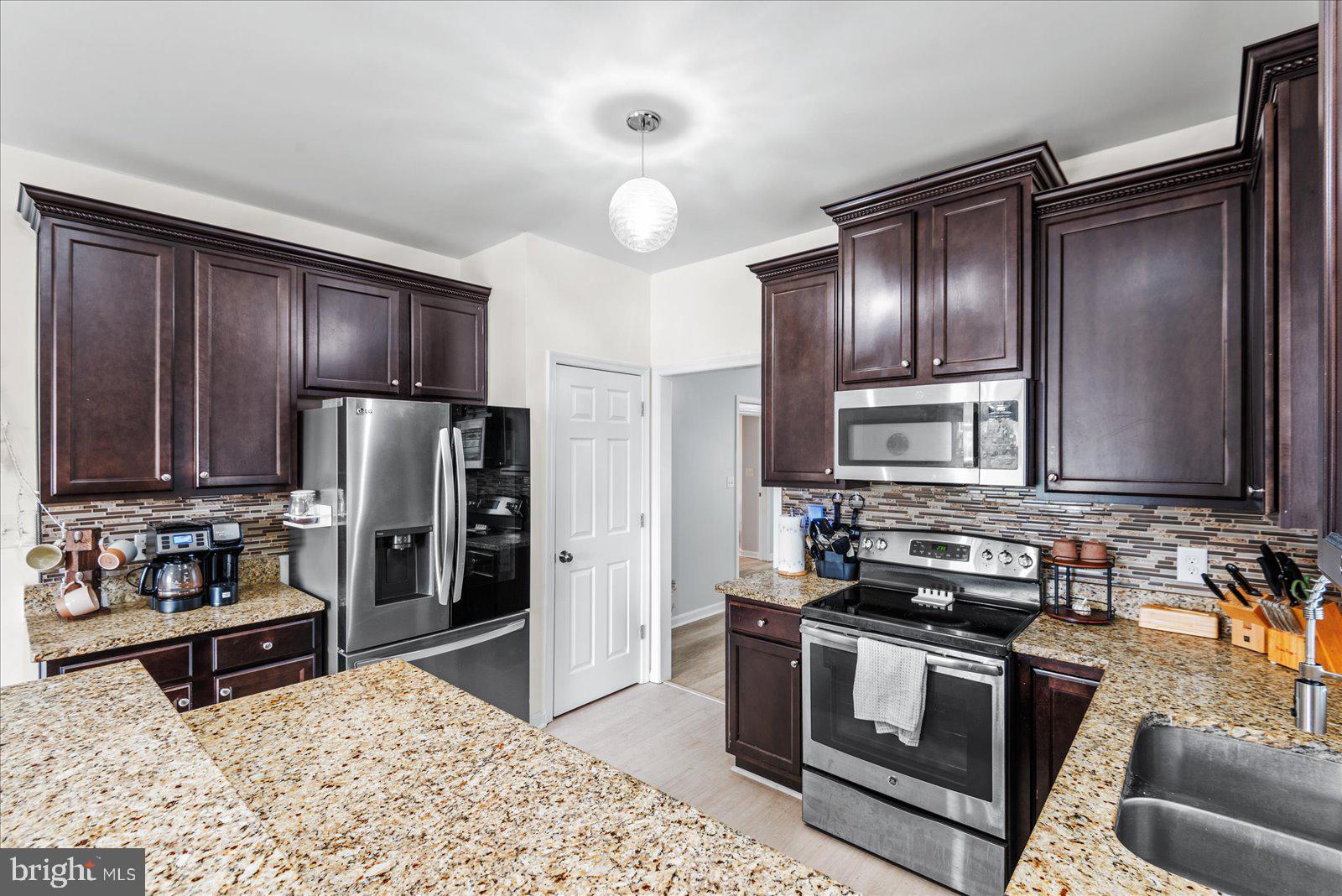 DILLARD - Residential Lease