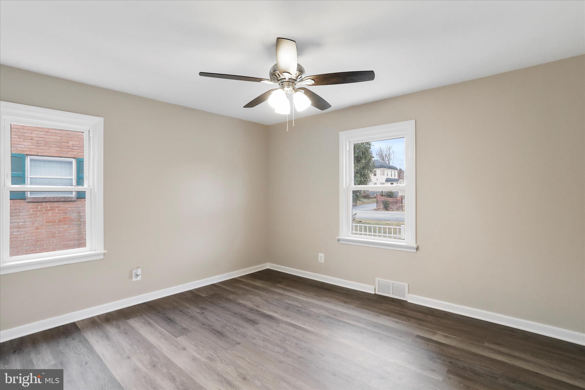 HAGERSTOWN - Residential