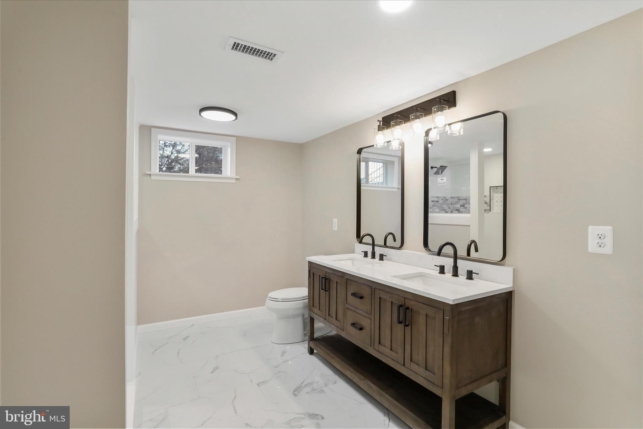 HAGERSTOWN - Residential