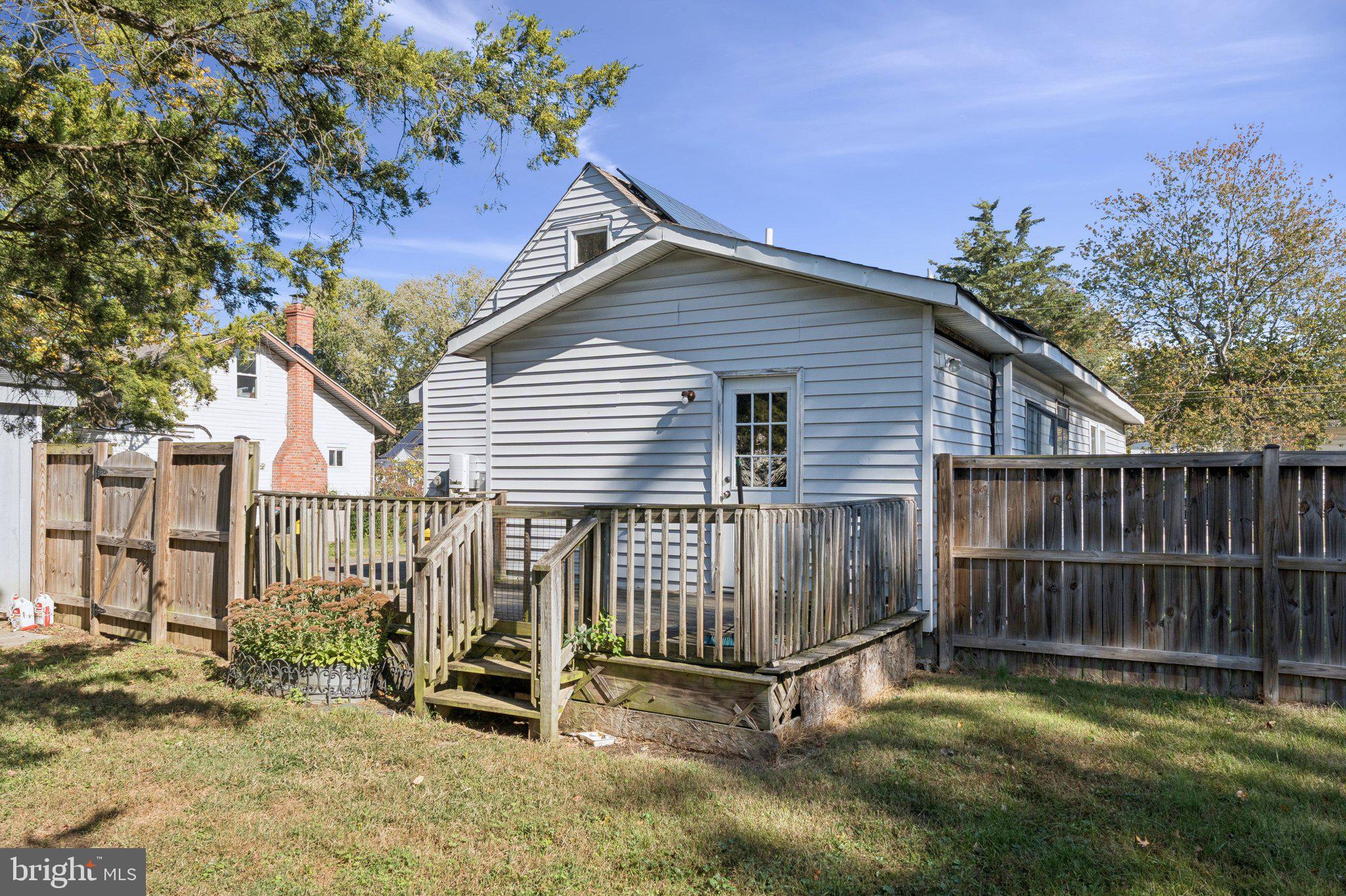 SELBY ON THE BAY - Residential