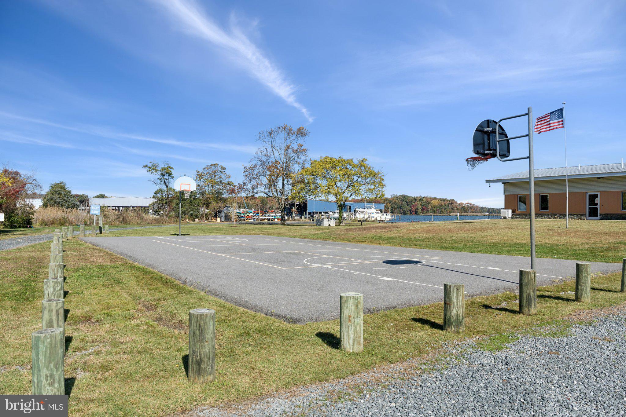 SELBY ON THE BAY - Residential
