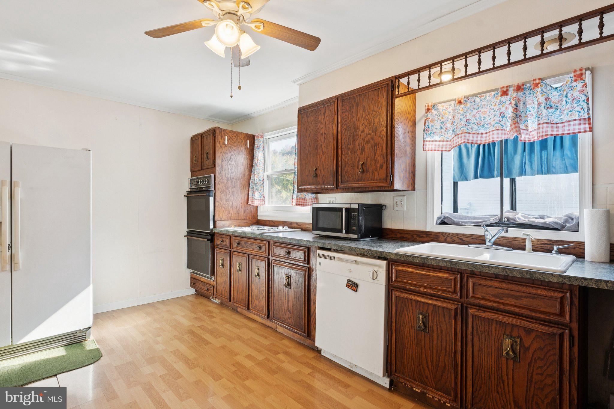 SELBY ON THE BAY - Residential