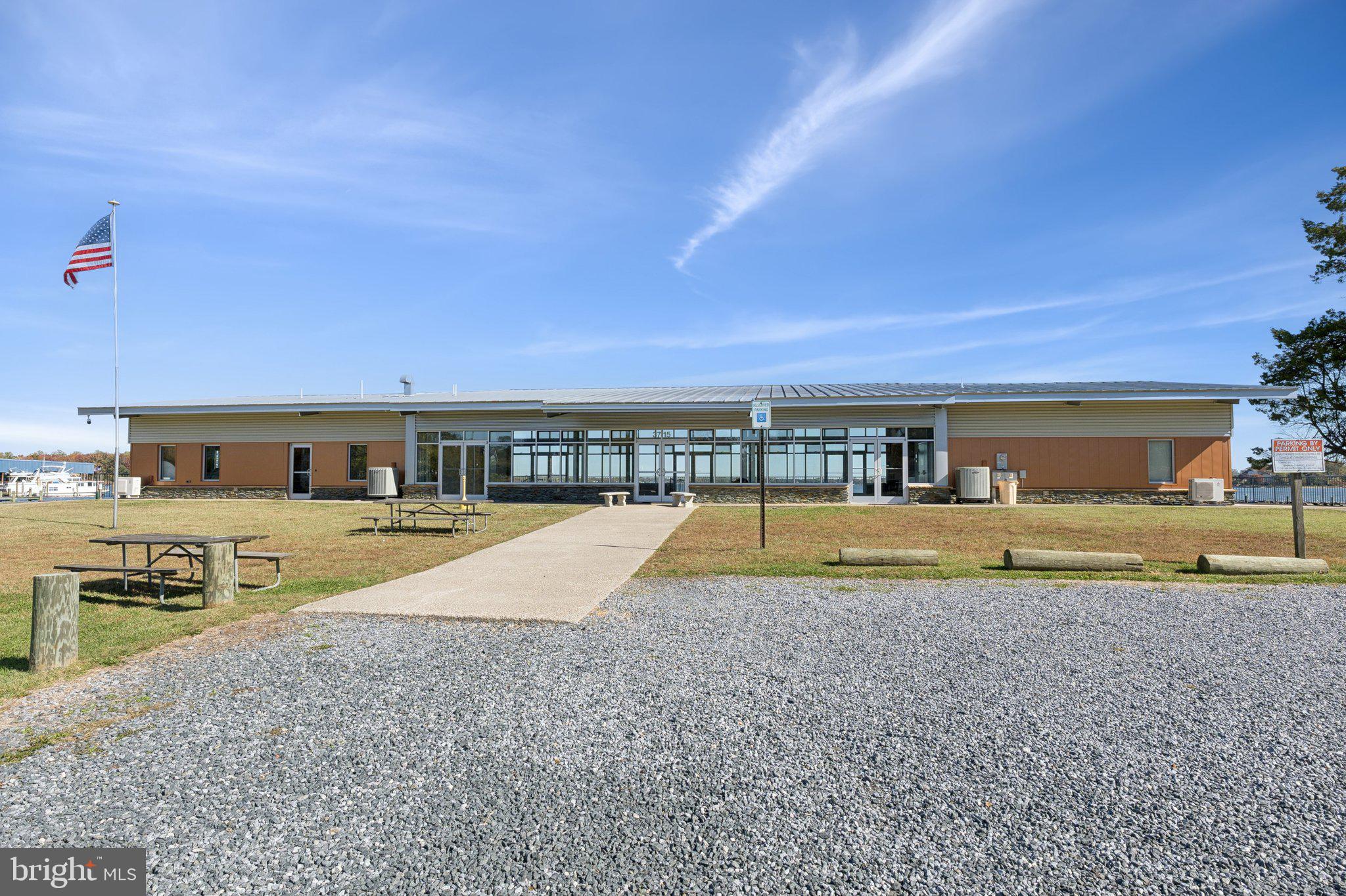 SELBY ON THE BAY - Residential