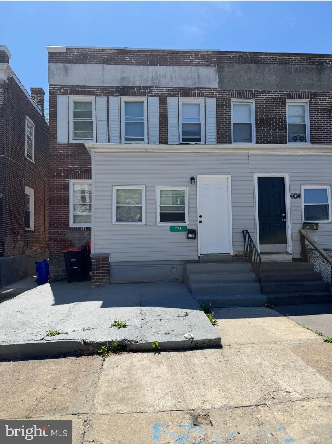 Investor special!!! This 3-bedroom 1 bath home is currently leased at $1,200 a month plus electric, gas and water. Current market rents for the area are $1,650 and tenants are willing to stay. The interior is clean and well maintained. Make this income producing property yours.