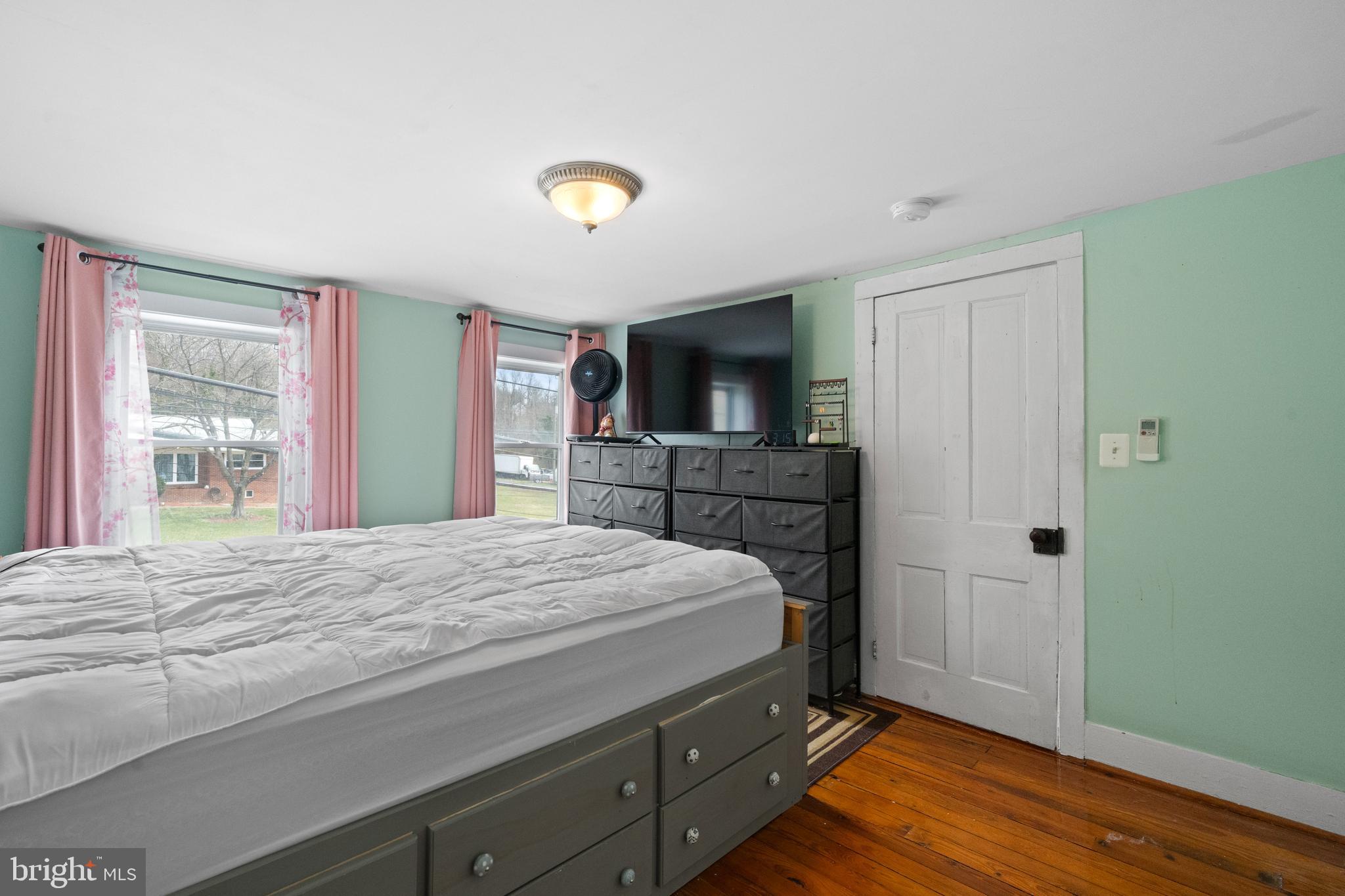 FALMOUTH - Residential