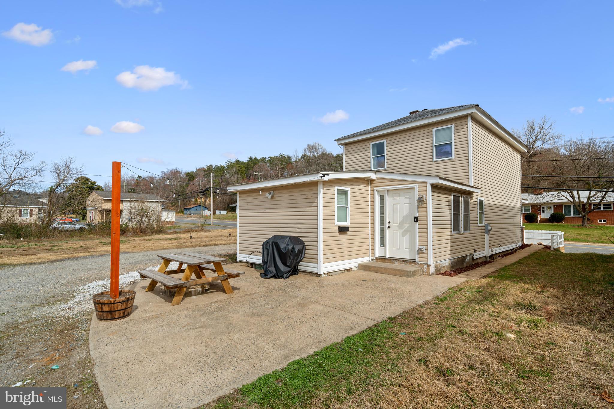 FALMOUTH - Residential