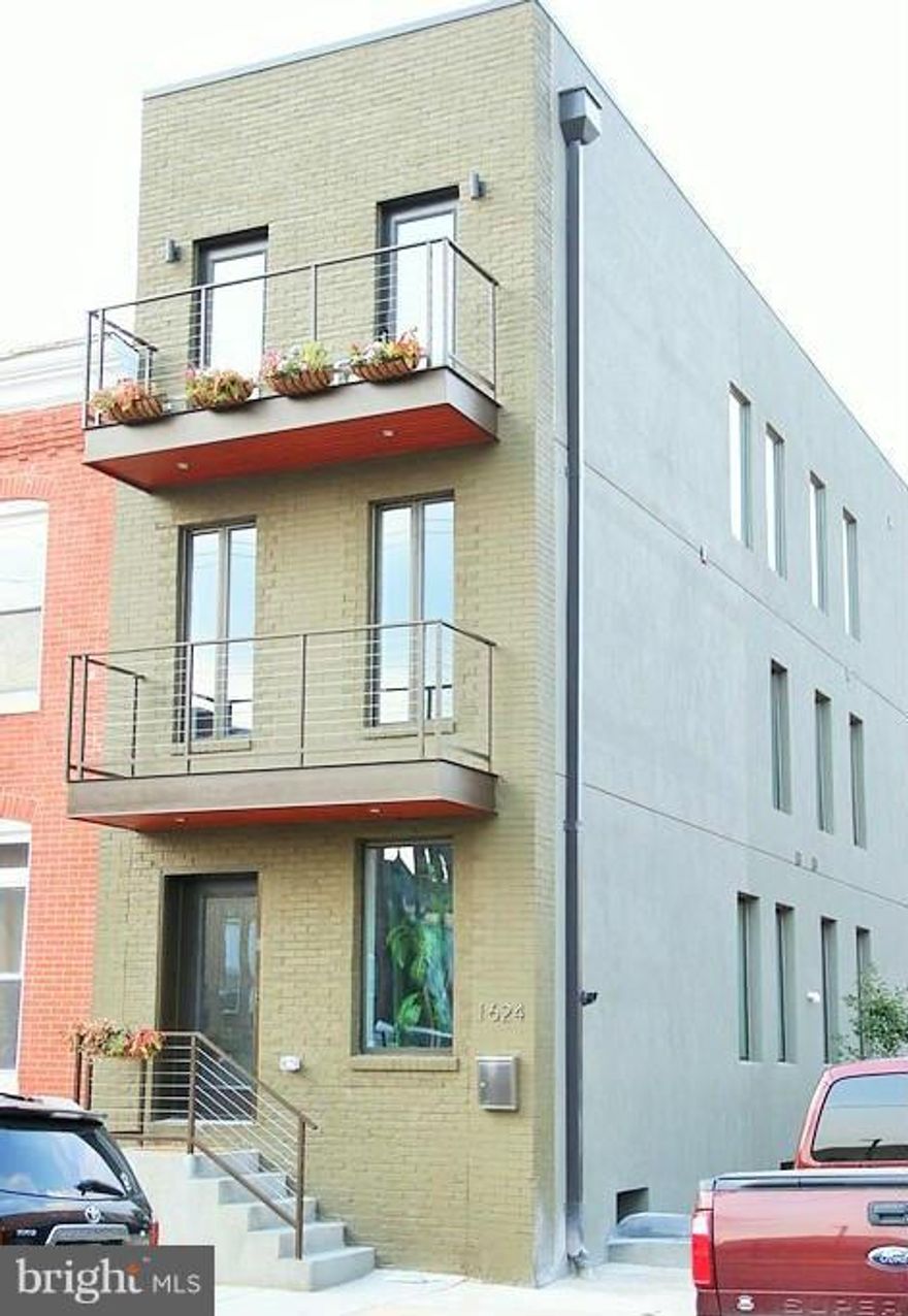 Live the Summit of Luxury in this masterfully renovated gem consisting of nearly 3000 SF of natural light bathed rooms. Quartz counters throughout & flush mounted SS appls in a true gourmet kitchen. 700+SF private sanctuary Master Bedroom w/ spa inspired bath & private balcony. In-Law Suite in LL includes a wet-bar & full bath. Roof top oasis w/ a full lawn for nature lovers and panoramic views.